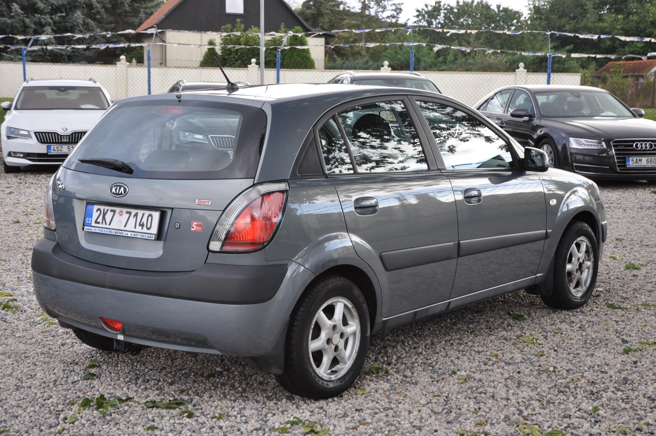 Kia Rio, 1.4i 71kW 5dv. - fotka 3