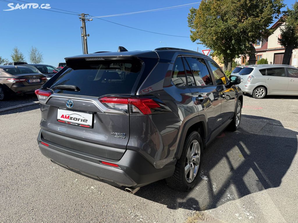 Toyota Rav4, fotka 10