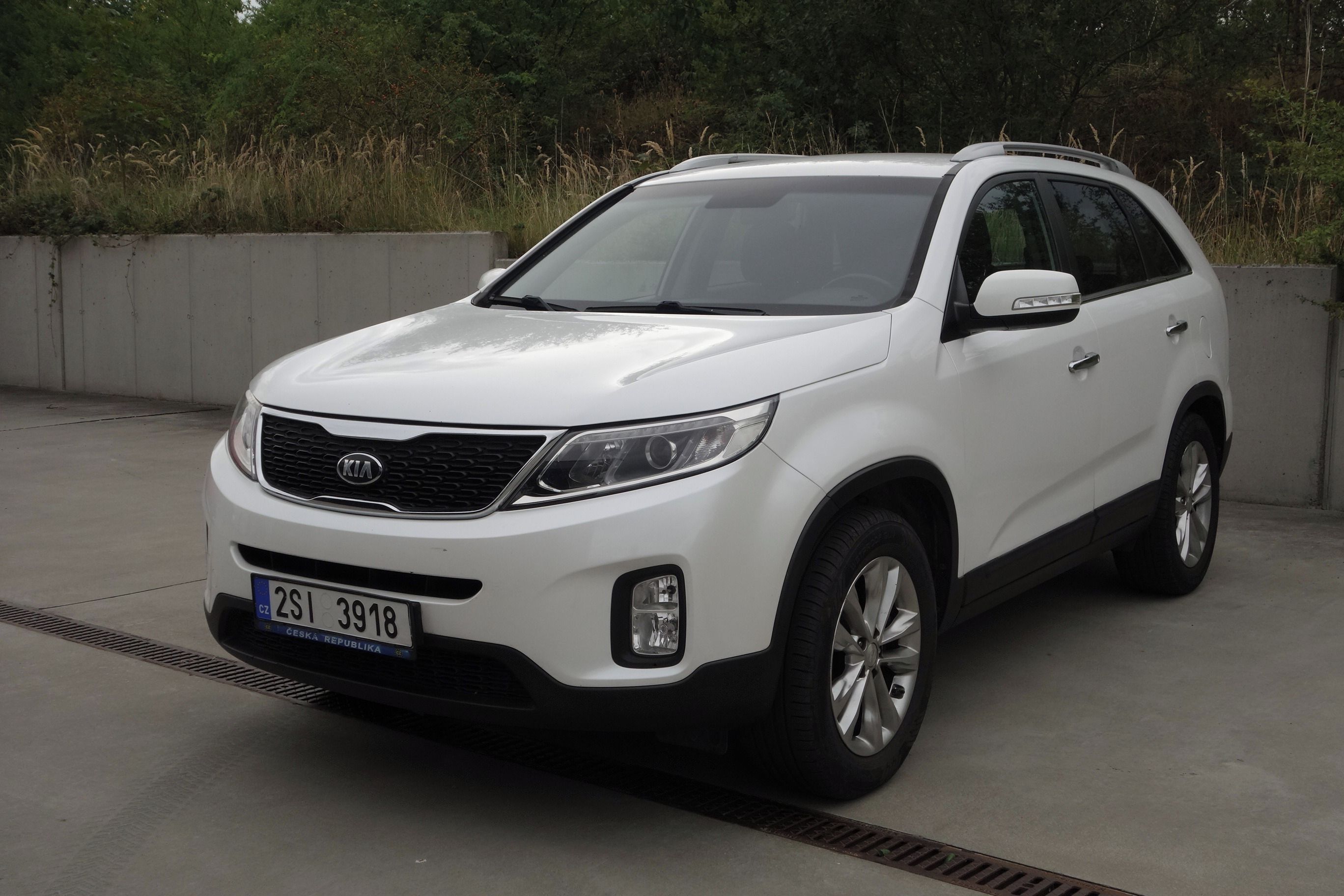 Kia Sorento, 2.4 GDI Benzín, Automat, 4x2 - fotka 6