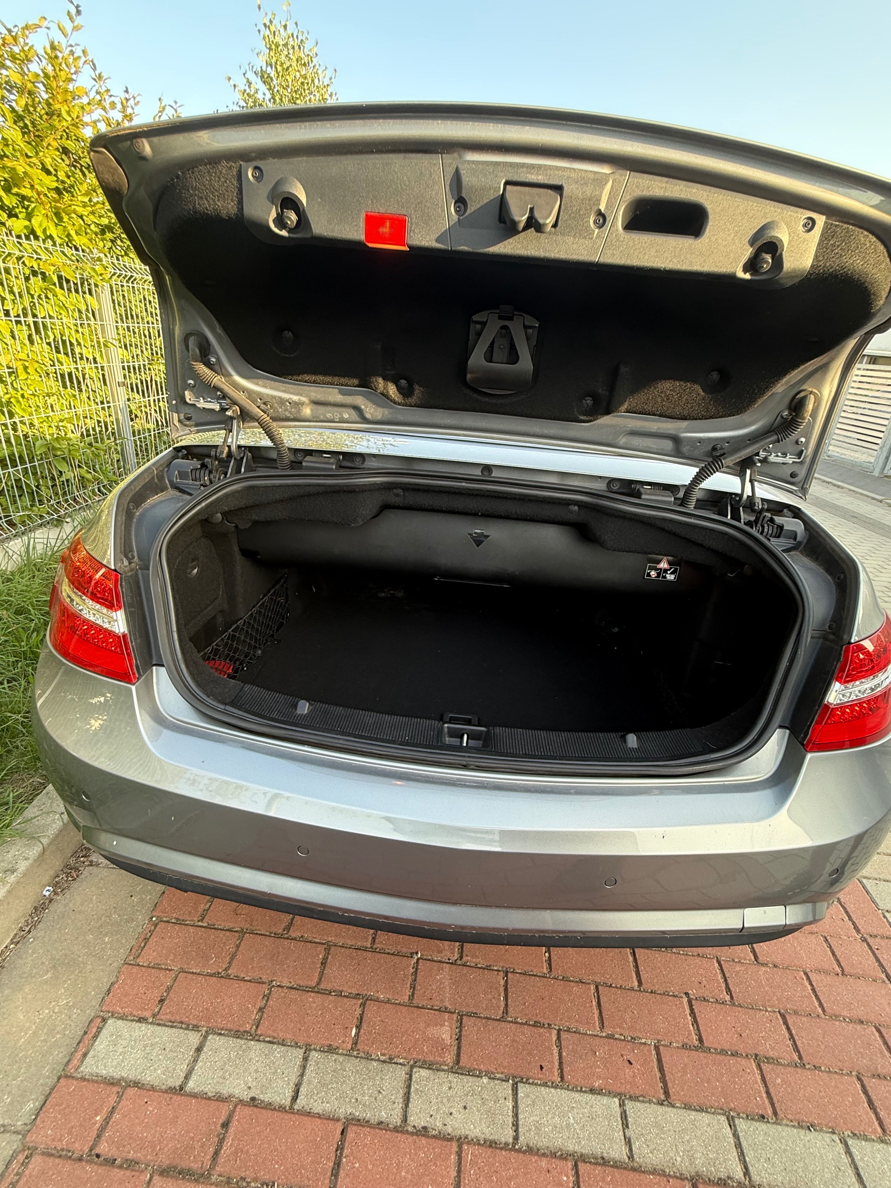 Mercedes-Benz Třídy E, E 350CDI najeto 130000km!!! - fotka 5