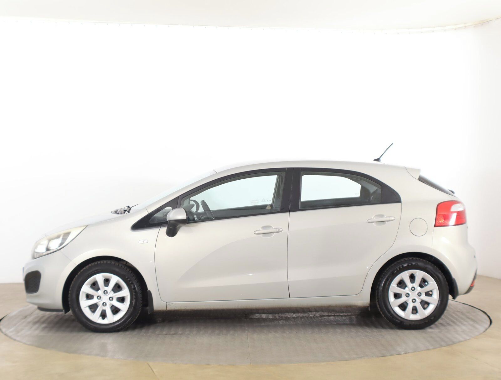 Kia Rio, 1.25 CVVT, Serv.kniha - fotka 3