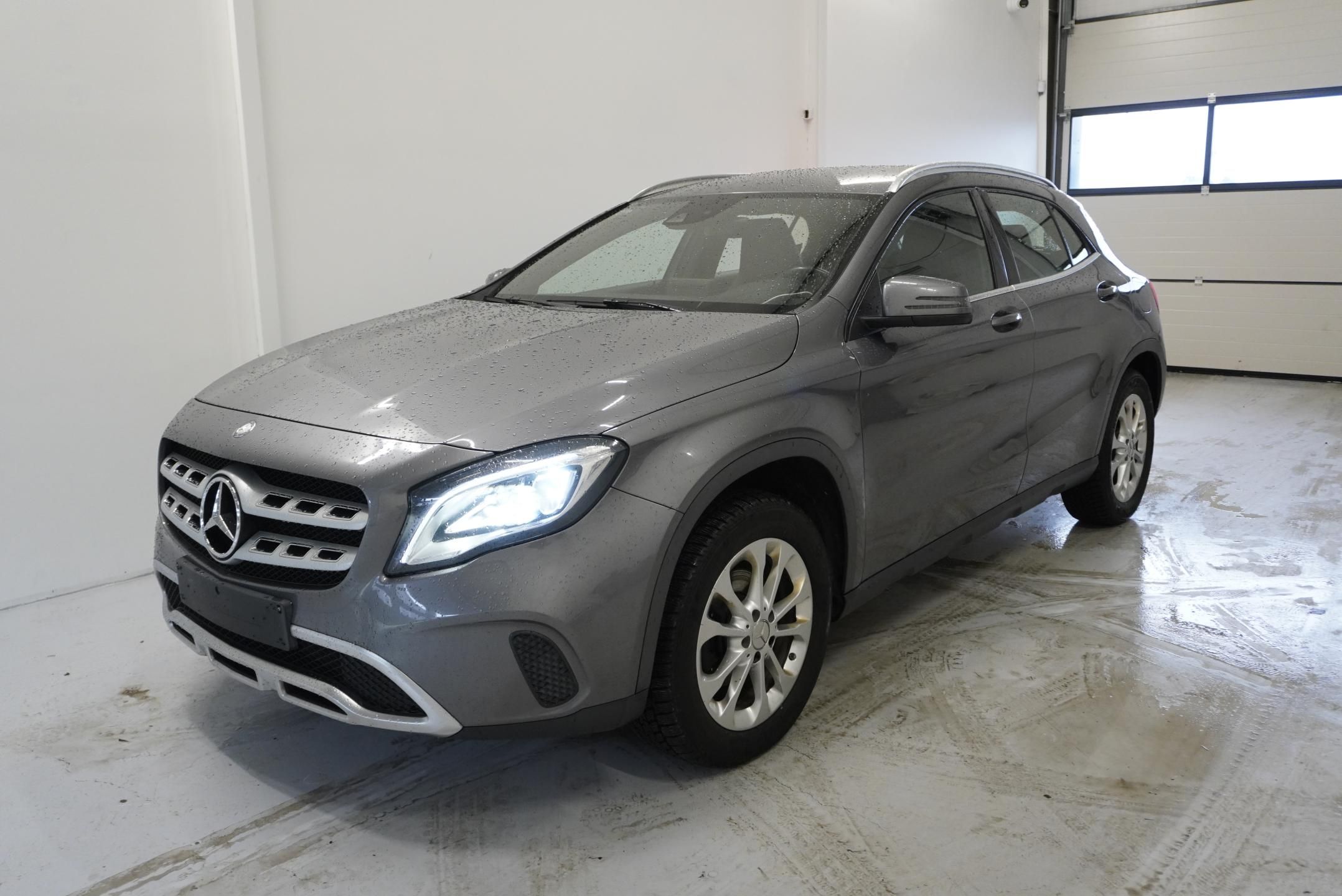 Mercedes-Benz GLA, GLA220D 4MATIC AMG-LINE AUT.