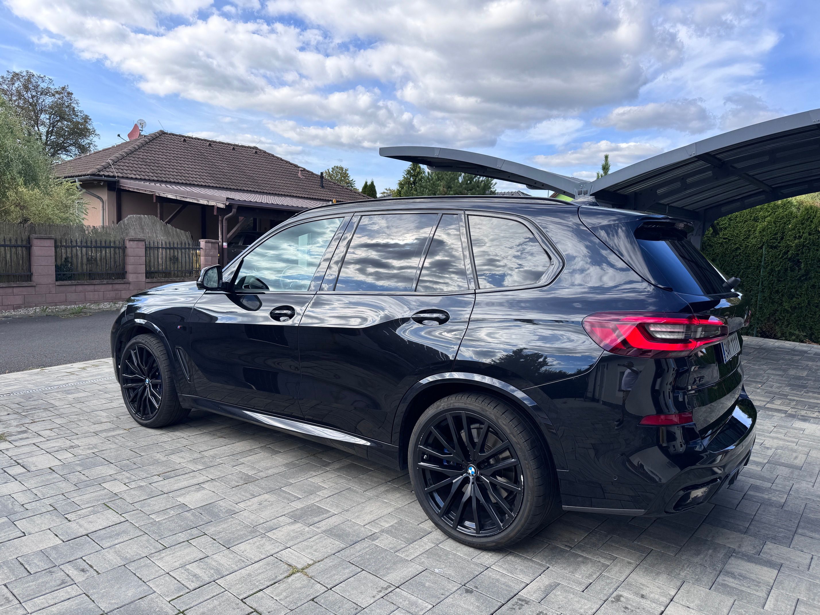 BMW X5, M50d Shadowline 294kW/400K DPH - fotka 4