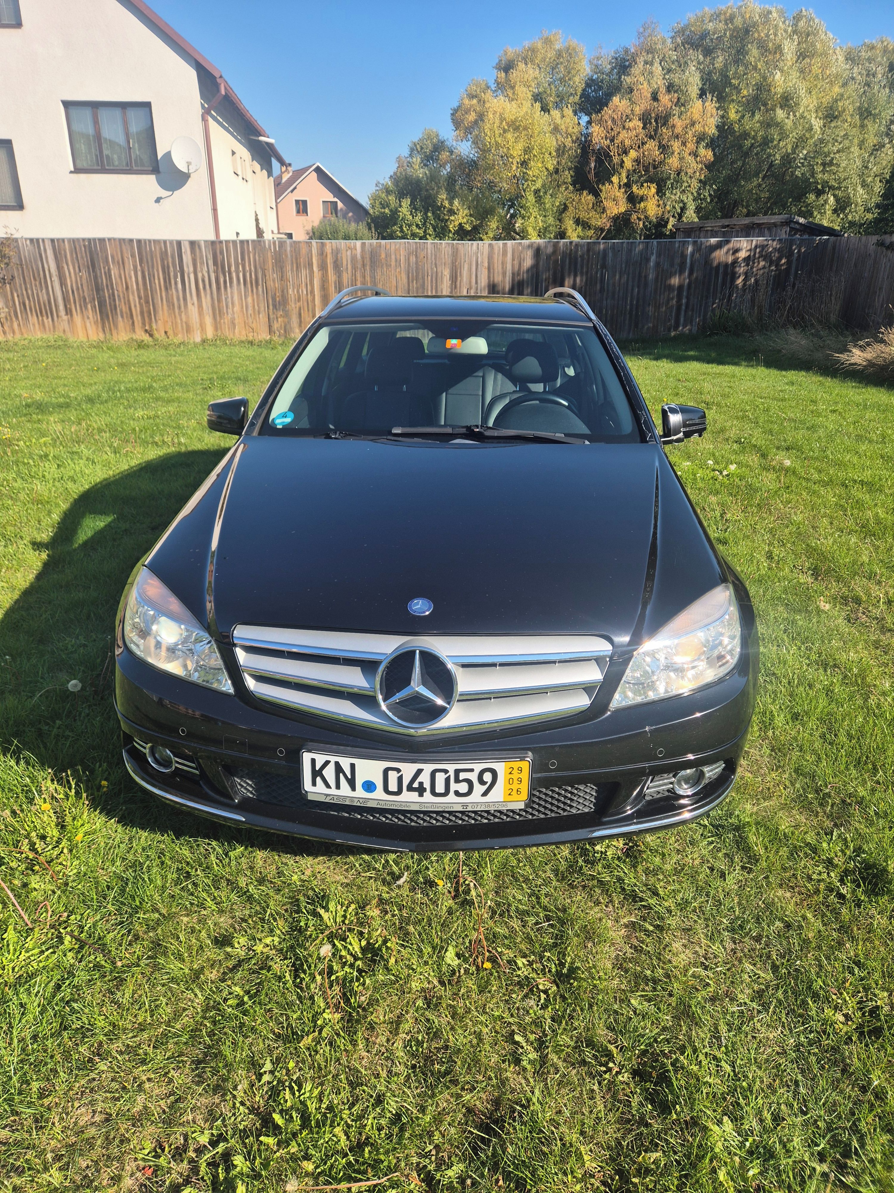 Mercedes-Benz Třídy C, 1.8 CGI Turbo 156 Kw - fotka 2