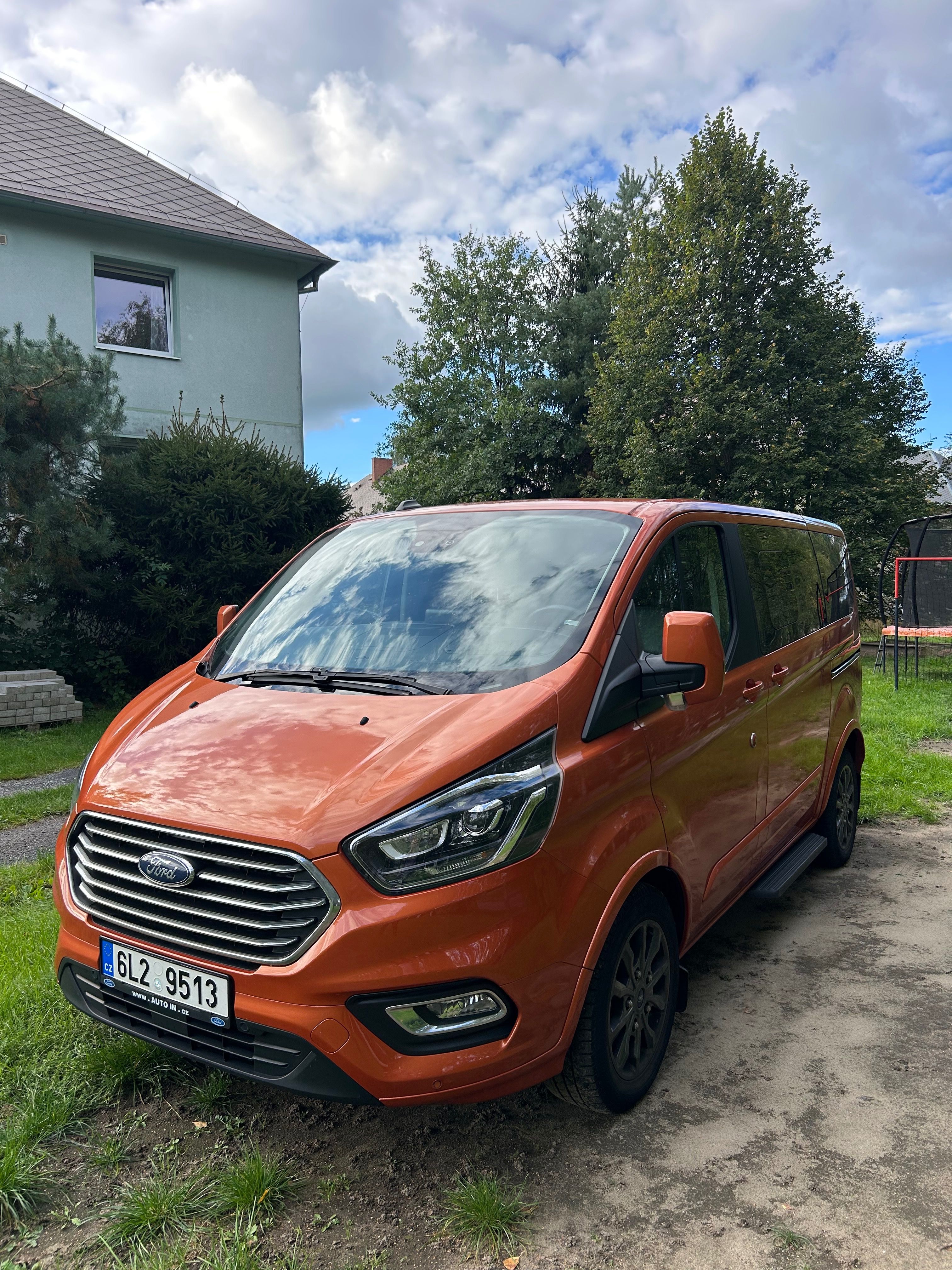 Ford Tourneo Custom, 1,9 TDCI,L1,Titanium X - fotka 3