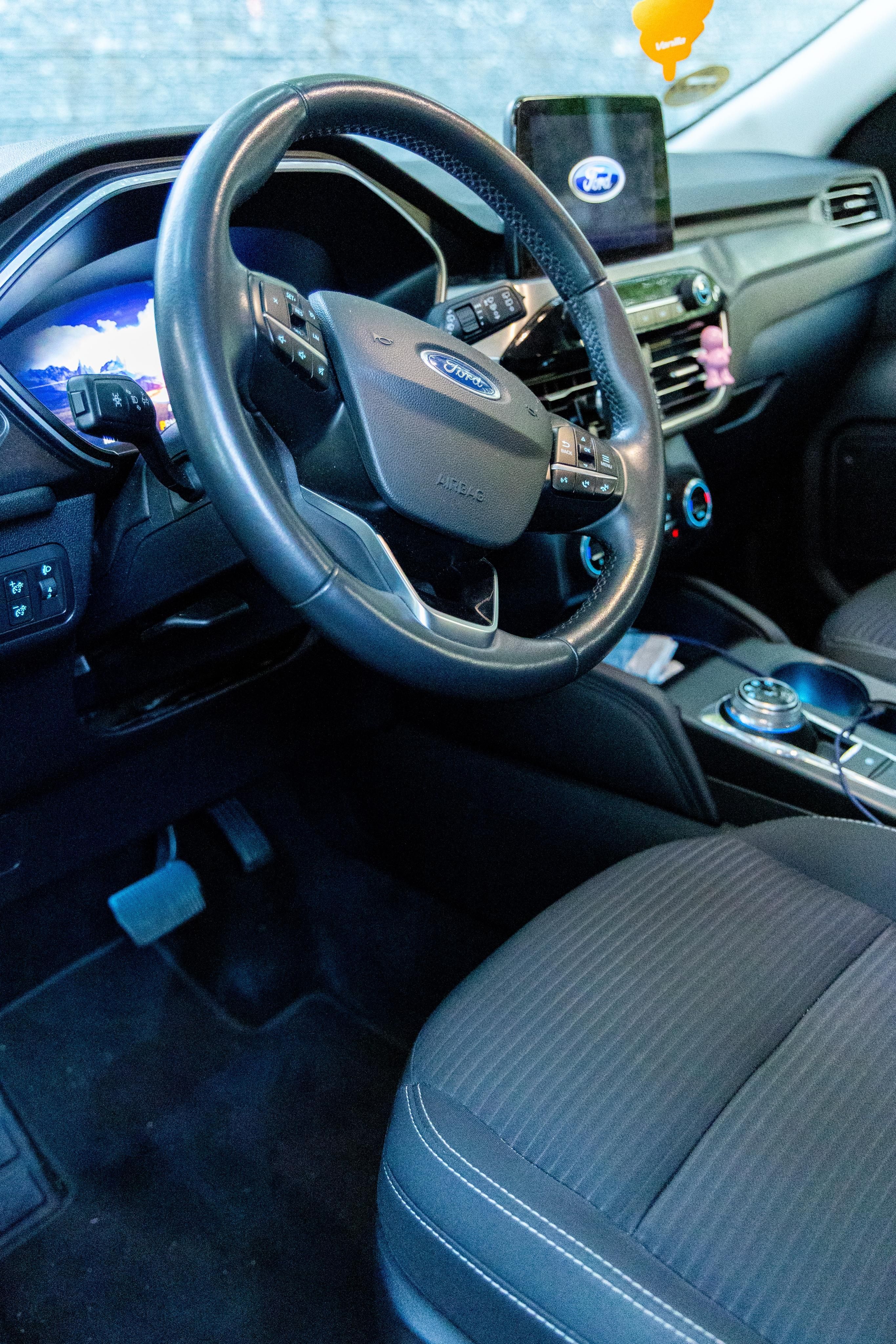 Ford Kuga, 1.5 - fotka 2