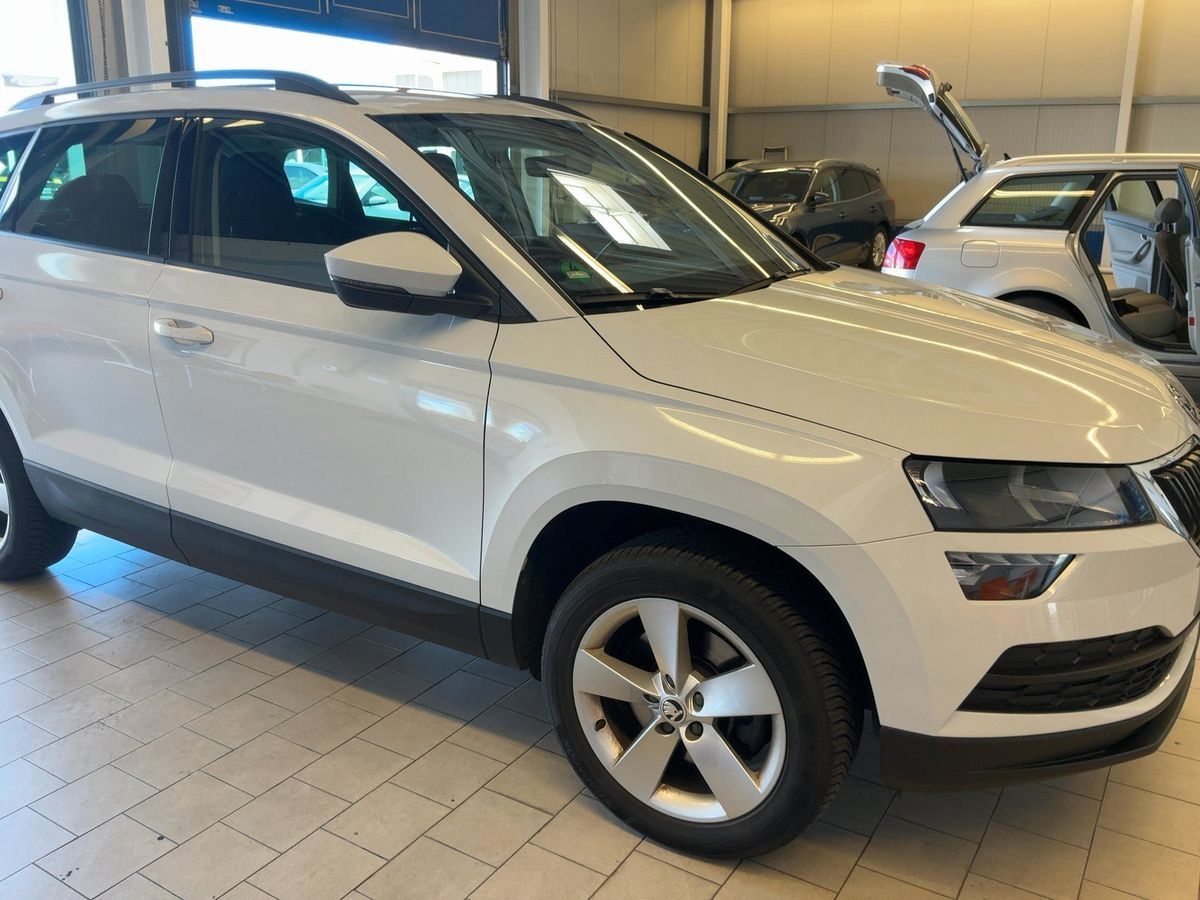 Škoda Karoq, 1.0 TSI NAVI TAŽNÉ SERVISKA - fotka 4