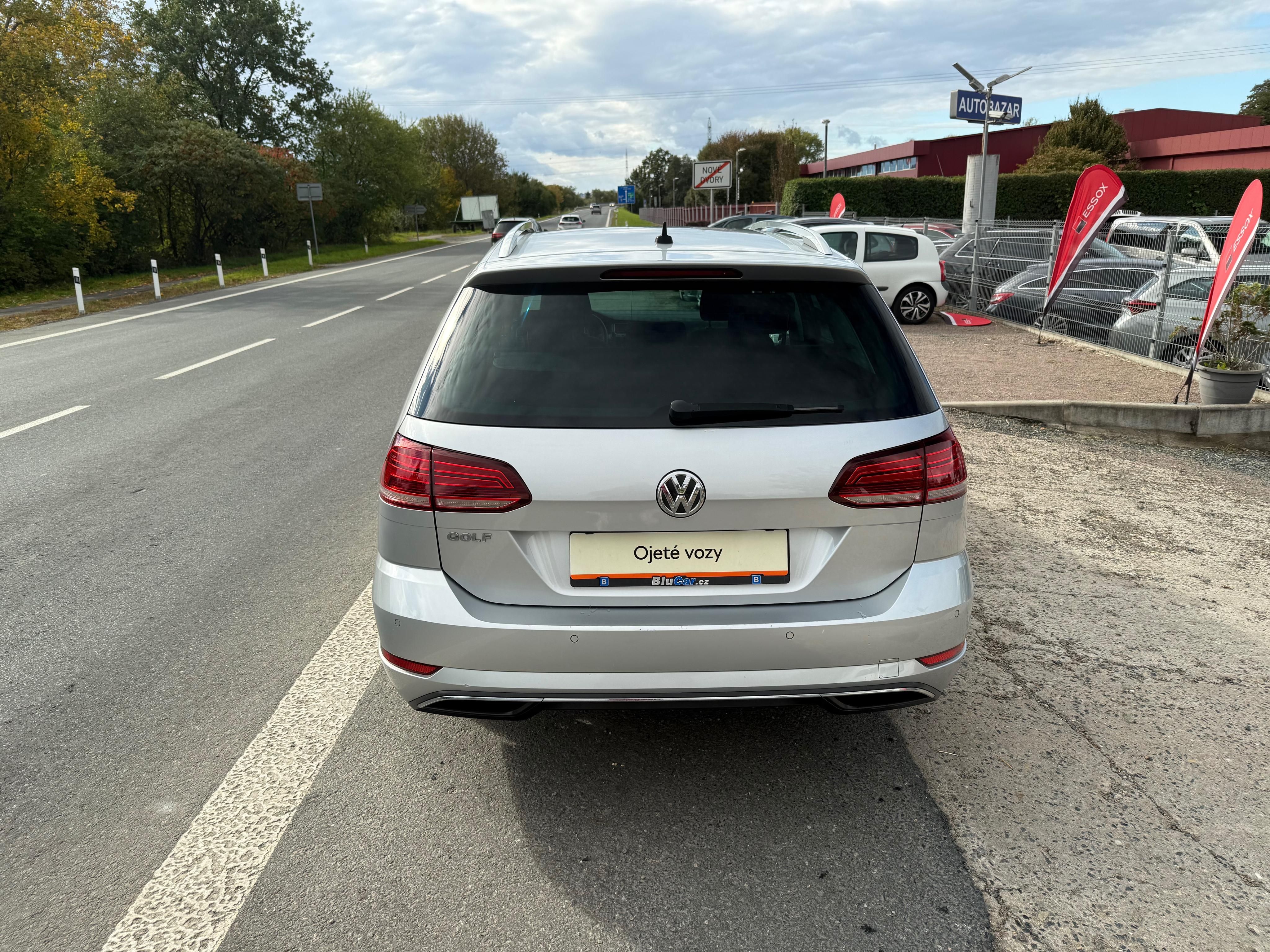 Volkswagen Golf, 1.6TDI Dsg Navi Led Acc Výhřev - fotka 6