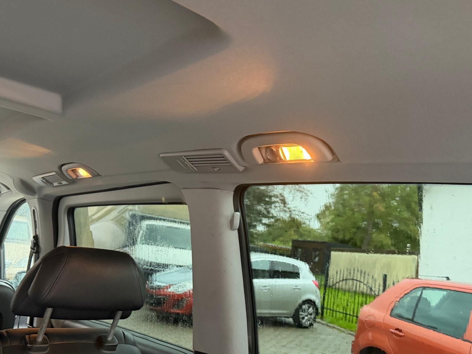 Mercedes-Benz Viano, 2.2-120KW-AUT.8.MÍST.XEN.KŮŽE - fotka 6