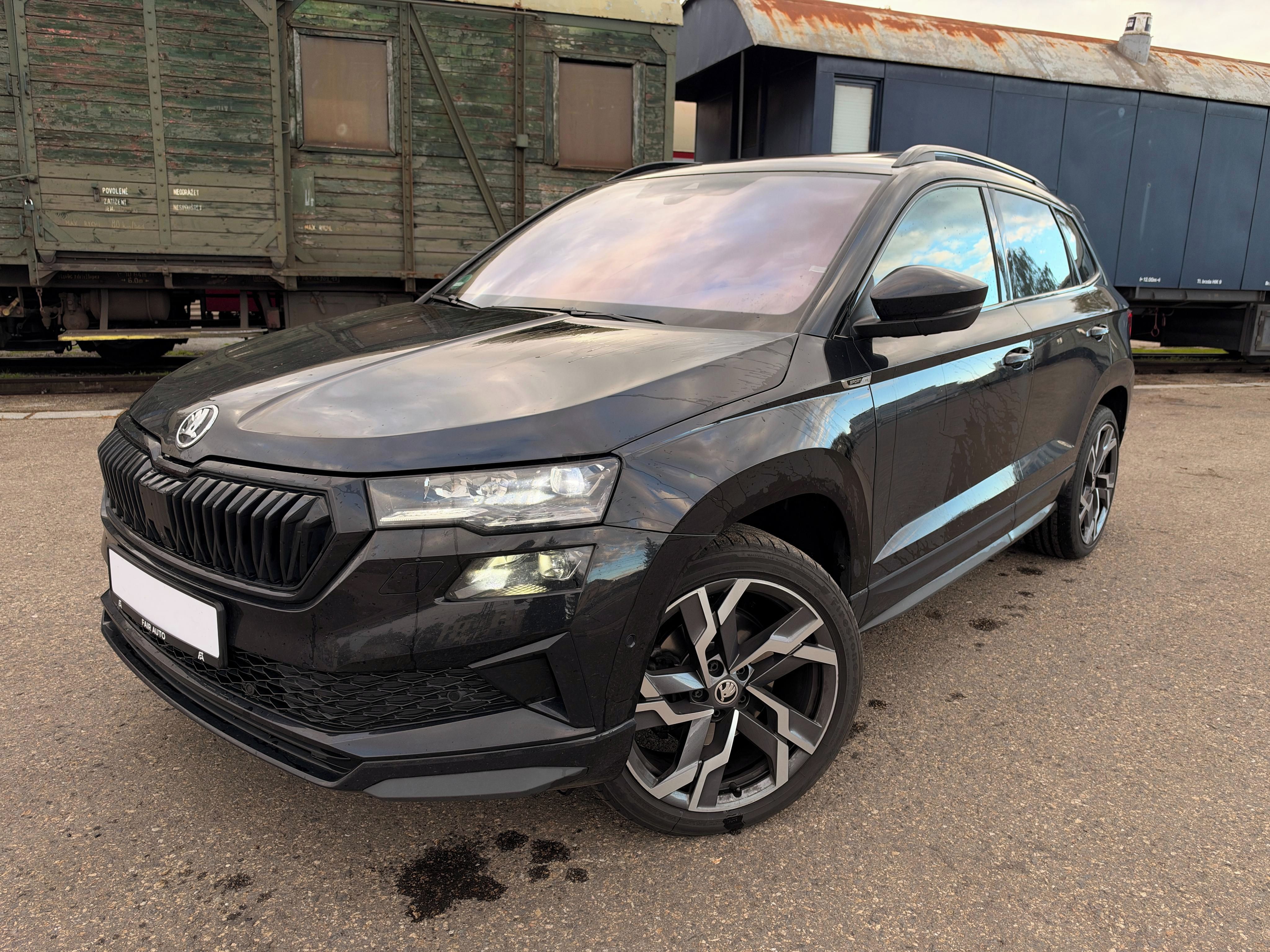 Škoda Karoq, 2.0TDi 110kW 4X4 DSG SPORTLINE - fotka 2