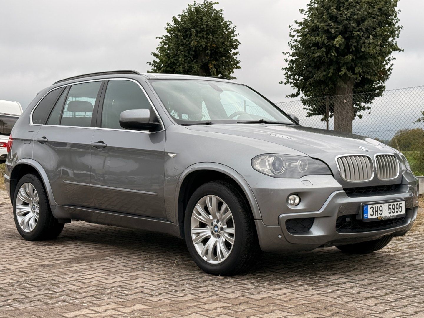BMW X5, xDrive 30d M-paket TAŽNÉ - fotka 3