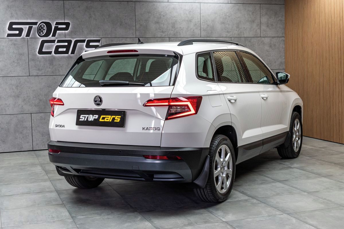 Škoda Karoq, 1.5 TSI TAŽNÉ*KAMERA*ČR* - fotka 6