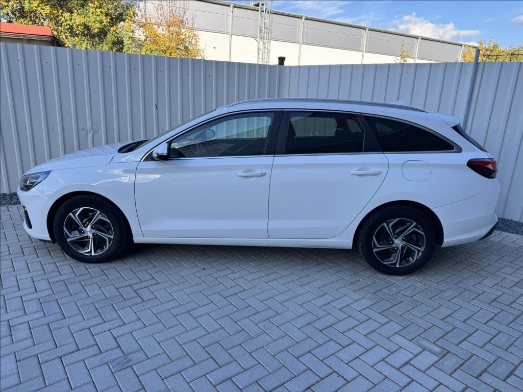 Hyundai i30, 1,5 T-GDi WG DPH 1.maj původČR - fotka 4