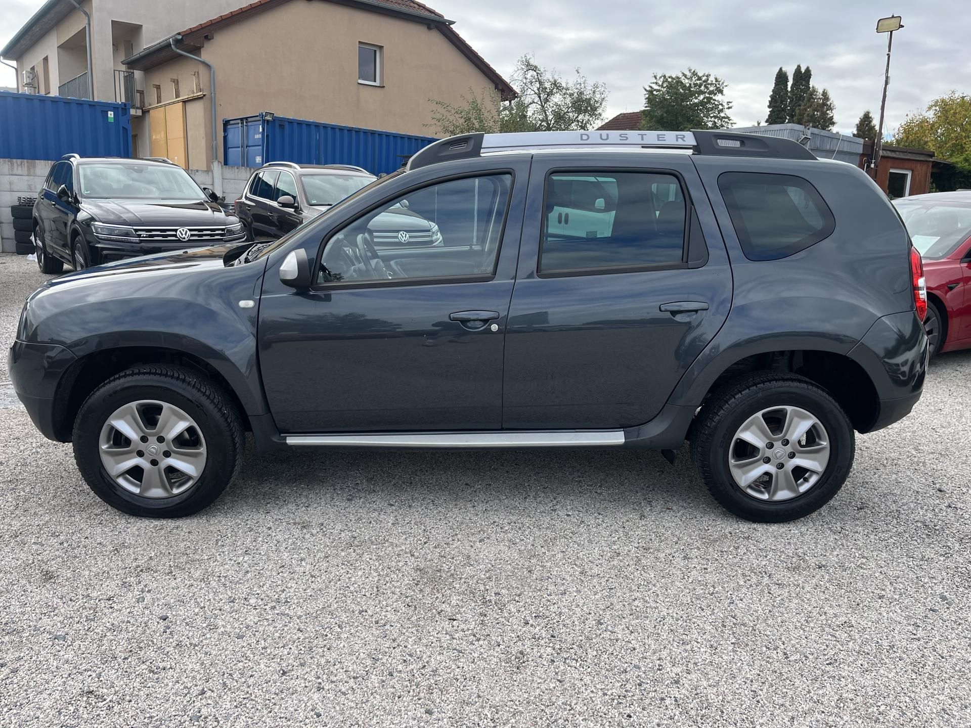 Dacia Duster, 1.6i 84kw klimatizace 32000km! - fotka 4