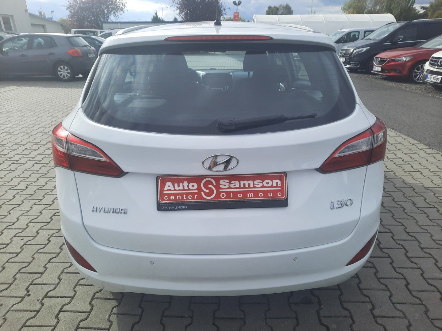 Hyundai i30, 1.6i *88kW*KLIMATIZACE* - fotka 6