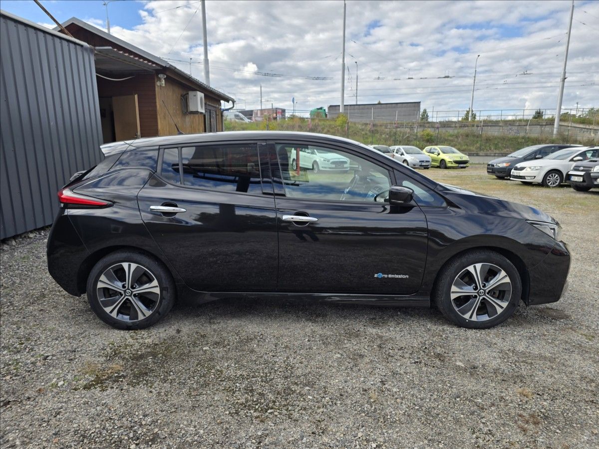Nissan LEAF, 40 wh - fotka 4