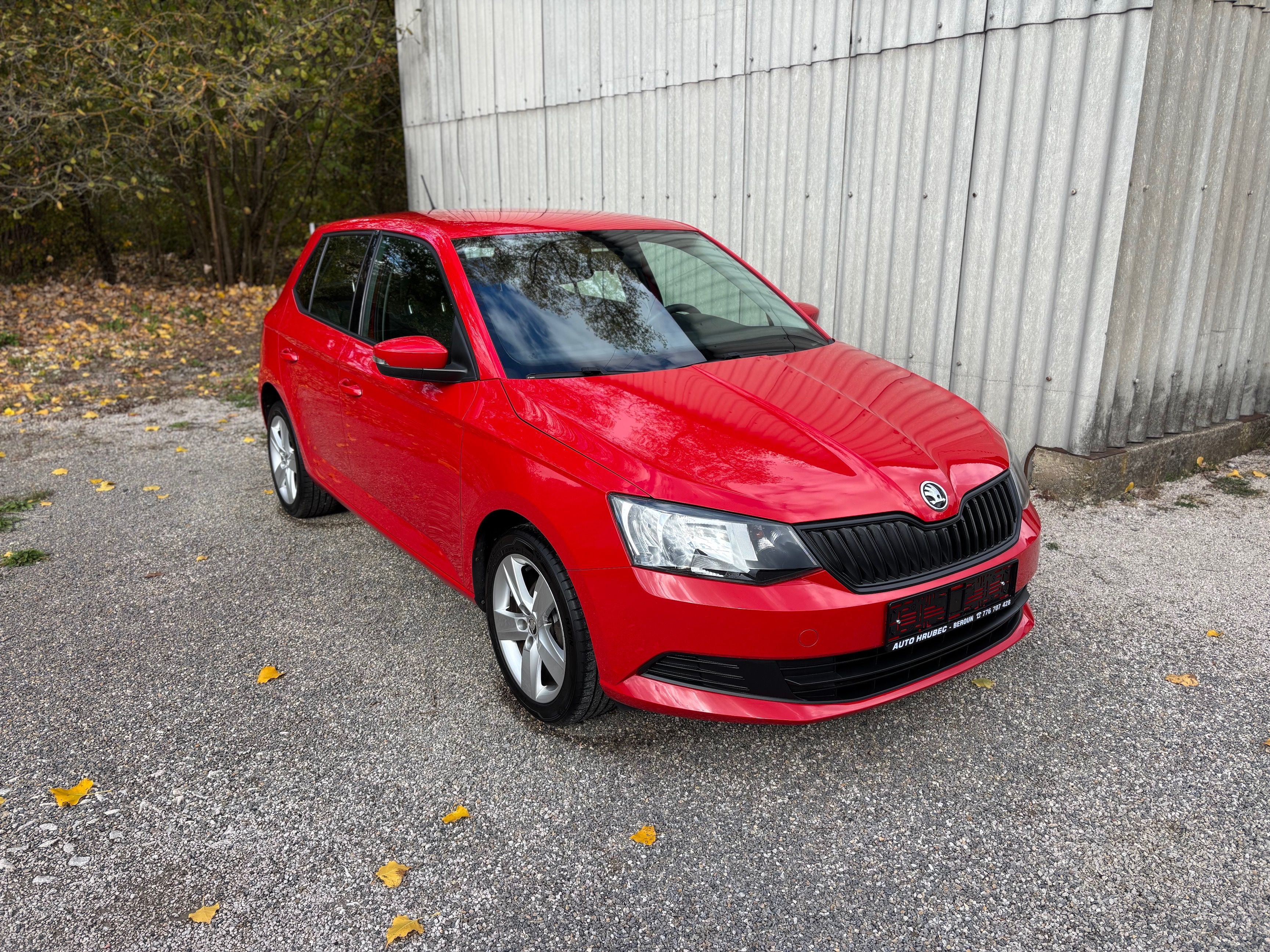 Škoda Fabia, 1.0 MPI NEHAV. ALU PARK.SENZOR - fotka 3