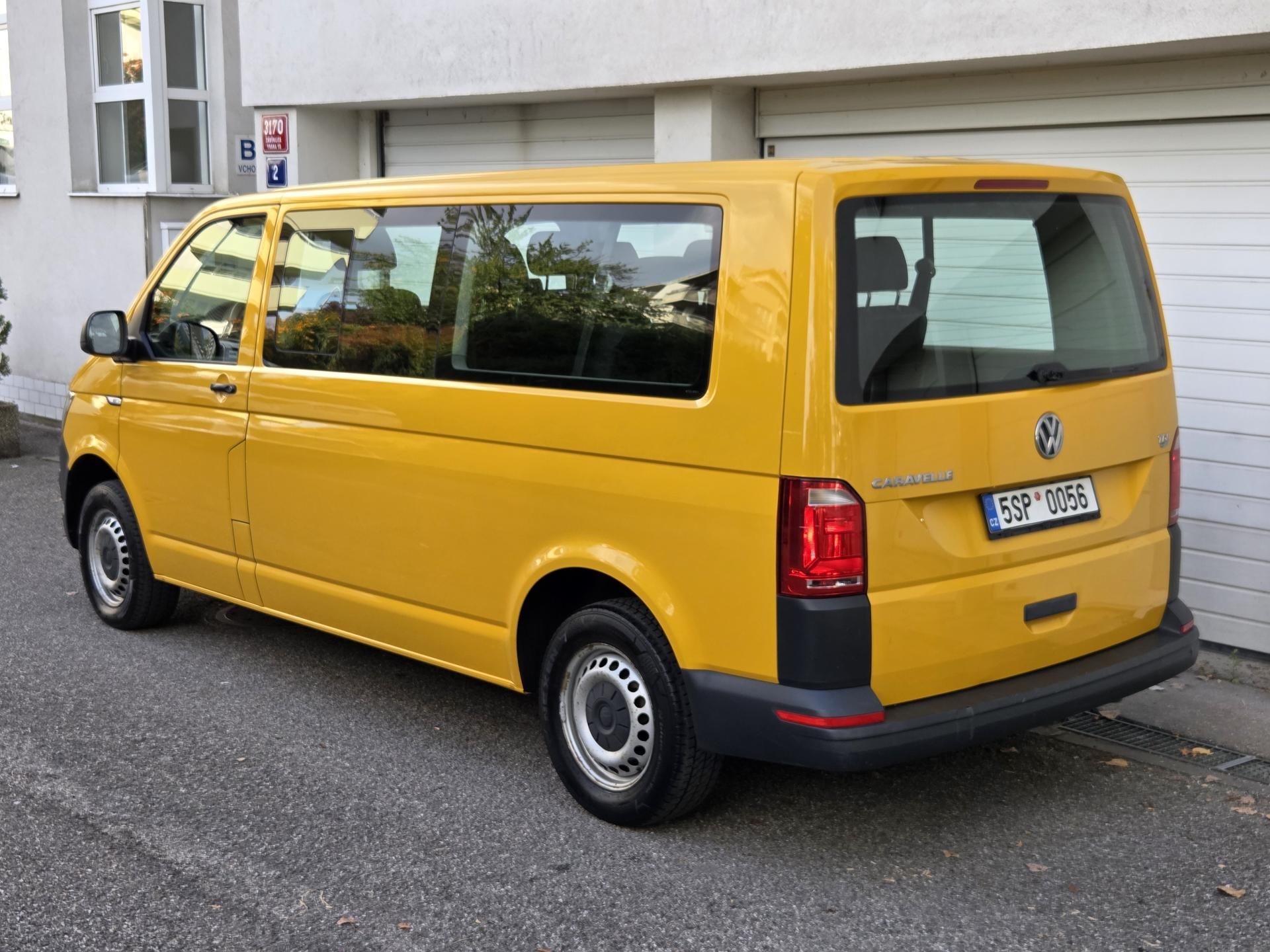 Volkswagen Caravelle, 2.0 TDI, 110Kw, 9 míst, Long - fotka 5