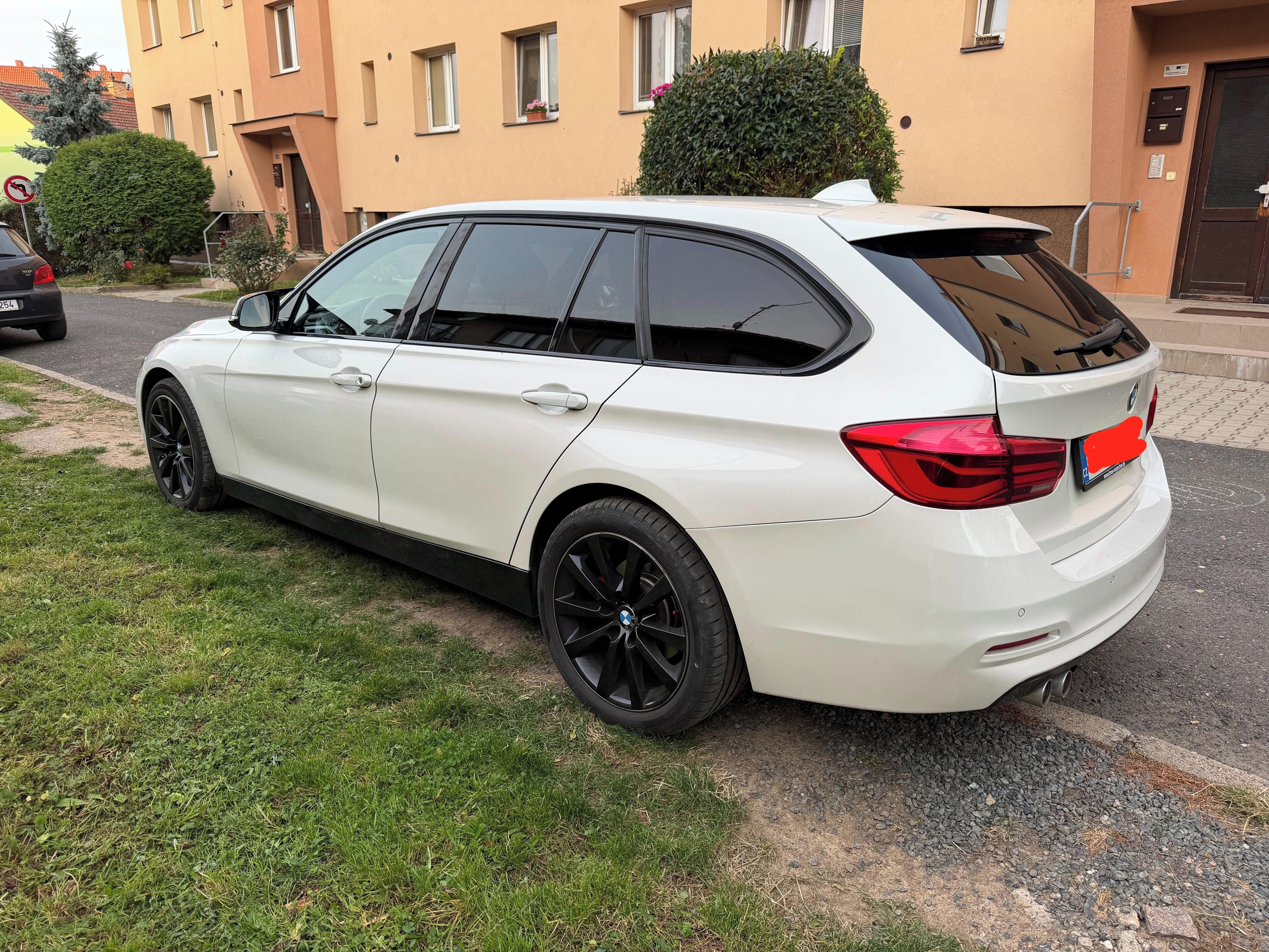 BMW Řada 3, BMW 320d xDrive – 140 kW - fotka 2