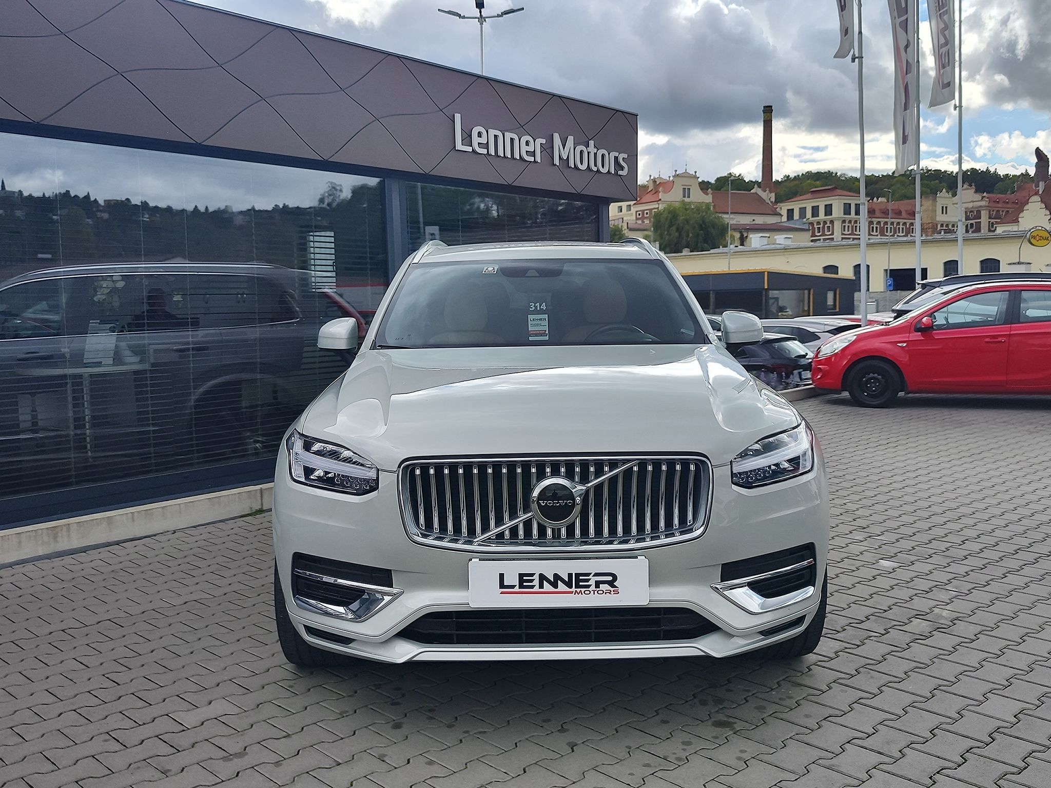 Volvo XC90, B5 2.0/173kW Inscription AT - fotka 2