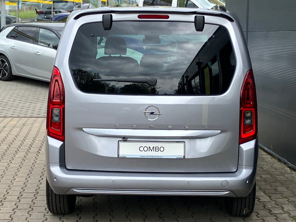 Opel Combo, EDITION 1.2 Turbo (110k) MT6 - fotka 5