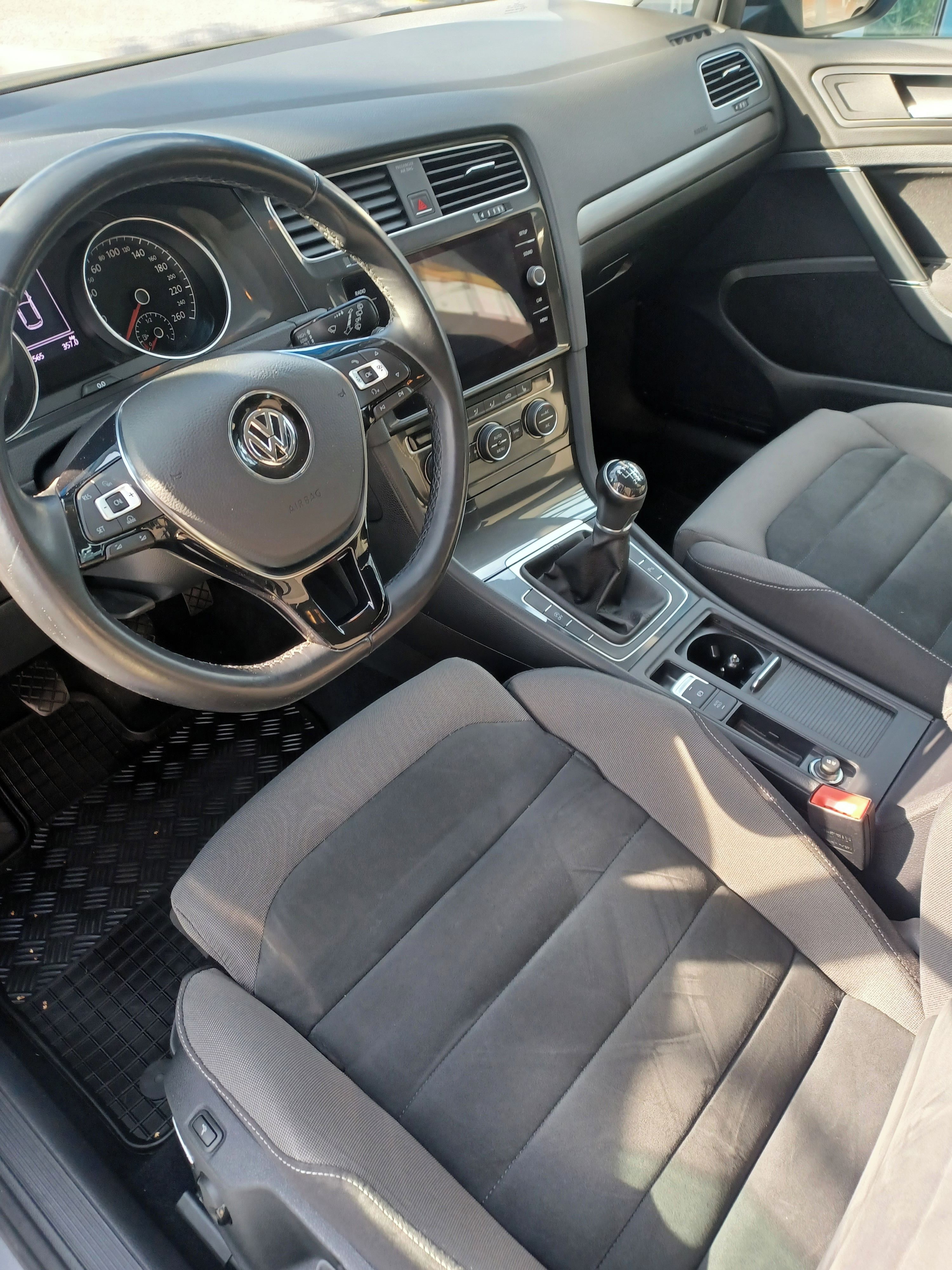 Volkswagen Golf, Perfektní stav - fotka 6