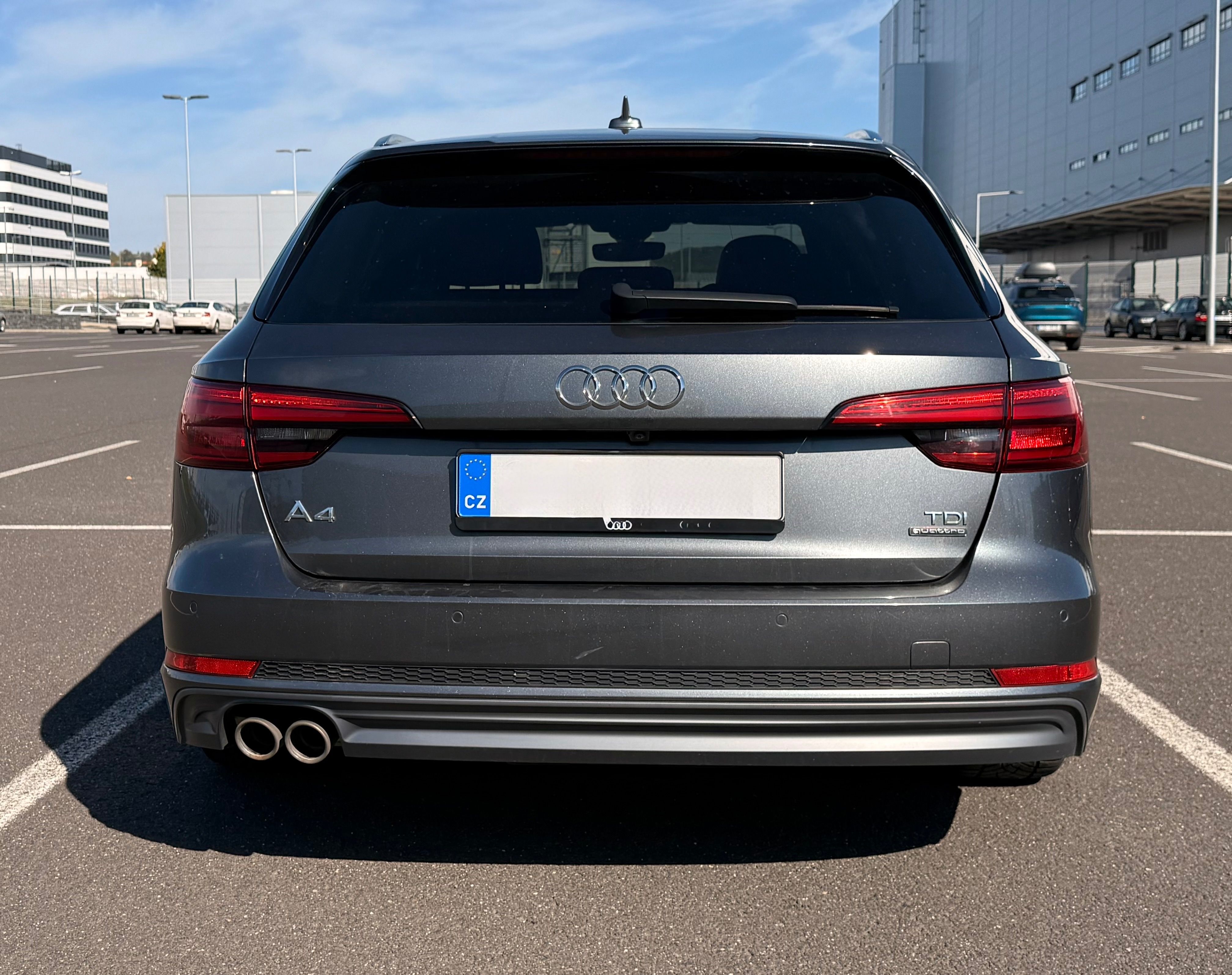 Audi A4, 4x4,Sline,Virtual,Tažné,360° - fotka 5