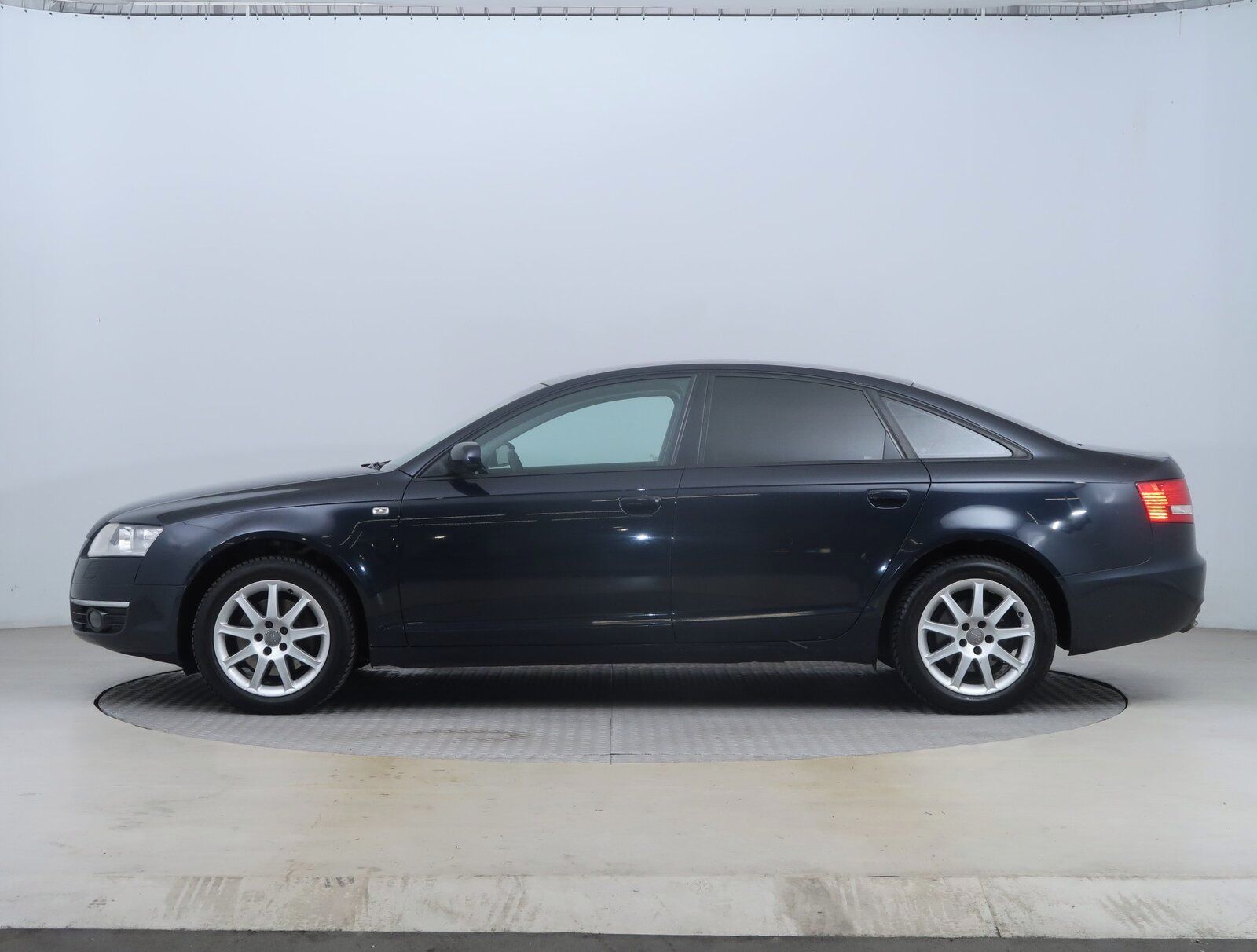 Audi A6, 2.7 TDI , Automat, po STK - fotka 3