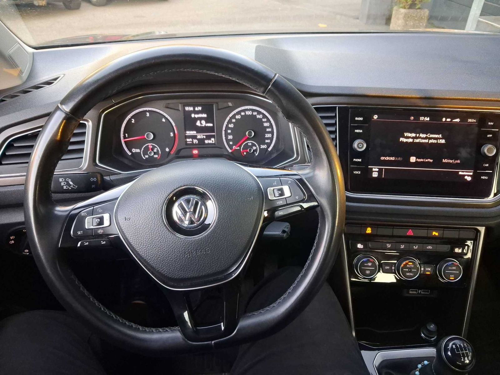 Volkswagen T-Roc, 1.6 TDI, Automatická klima - fotka 3