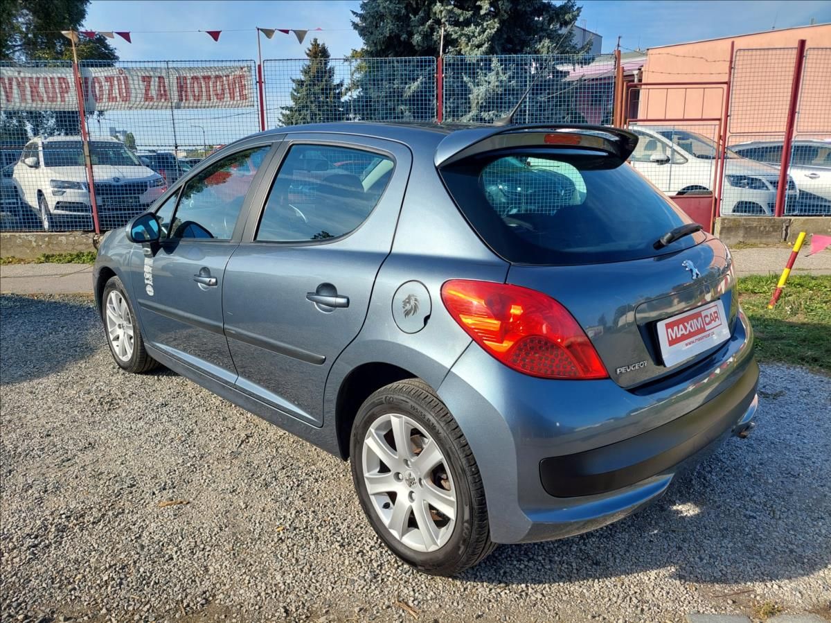 Peugeot 207, 1,6 HDi Top stav - fotka 6