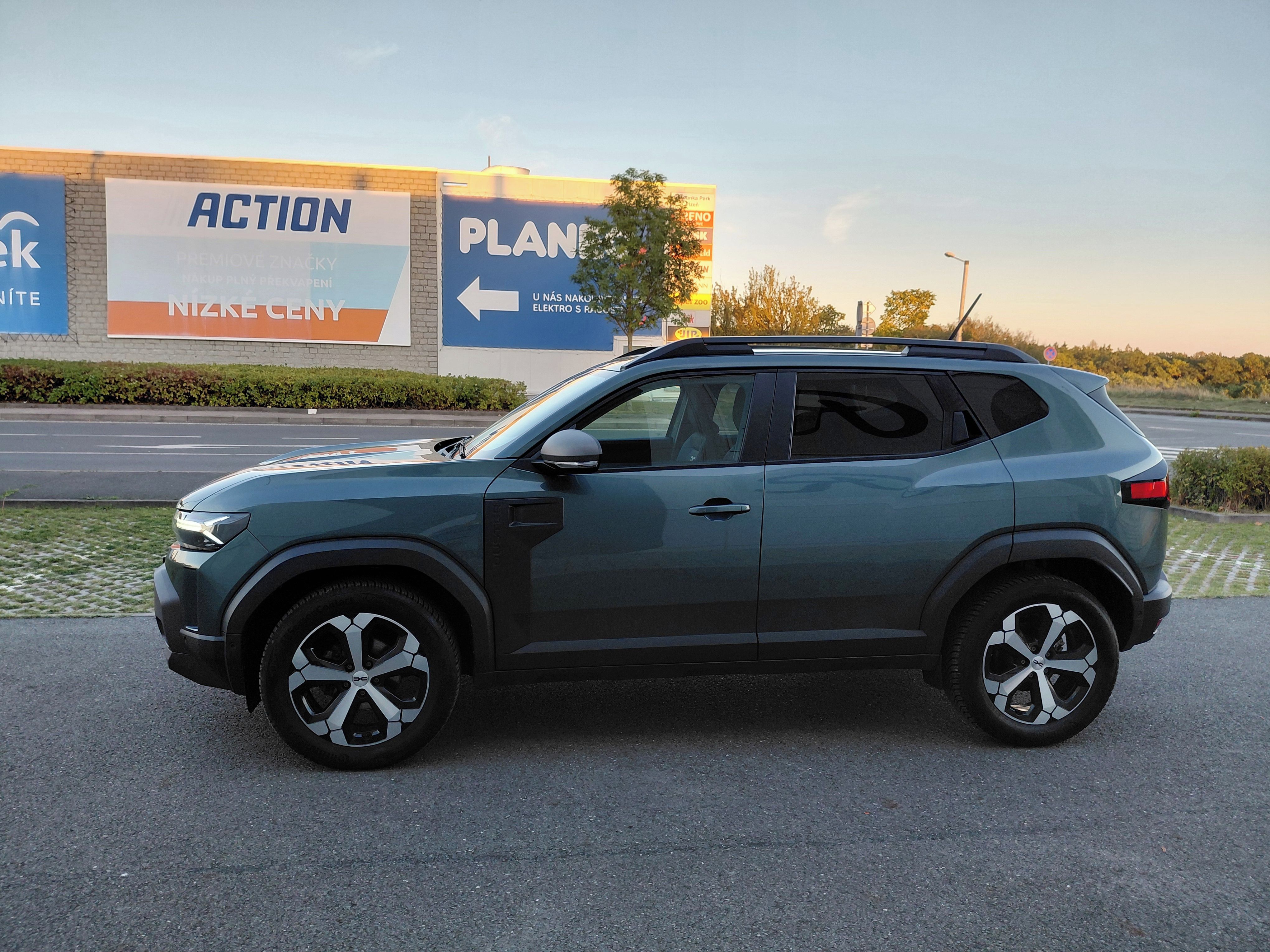 Dacia Duster, 1.0TCE LPG! STAV NOVÉHO VOZU - fotka 4