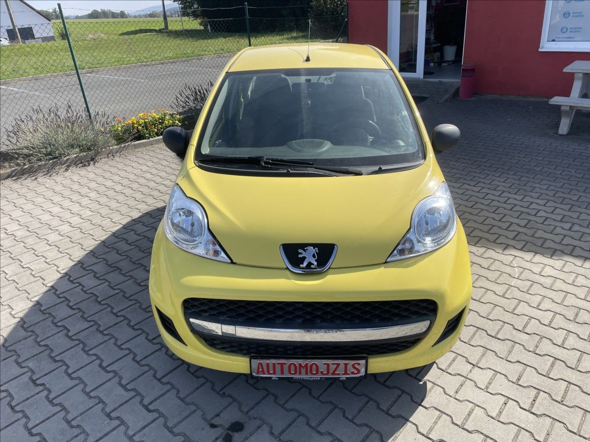 Peugeot 107, 1,0 i 5 DV. ČR 1.MAJITEL NOVÁ - fotka 3