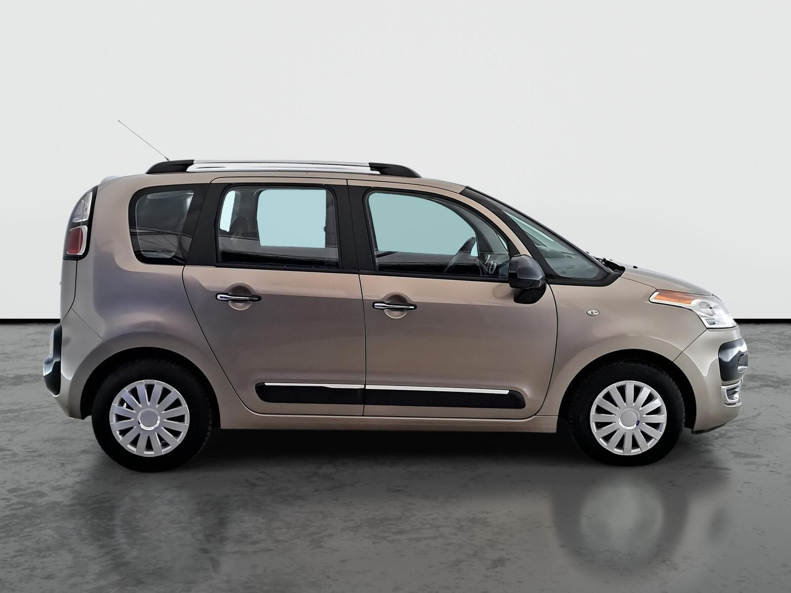 Citroën C3 Picasso, 1.4 i, Parkovací asistent - fotka 6