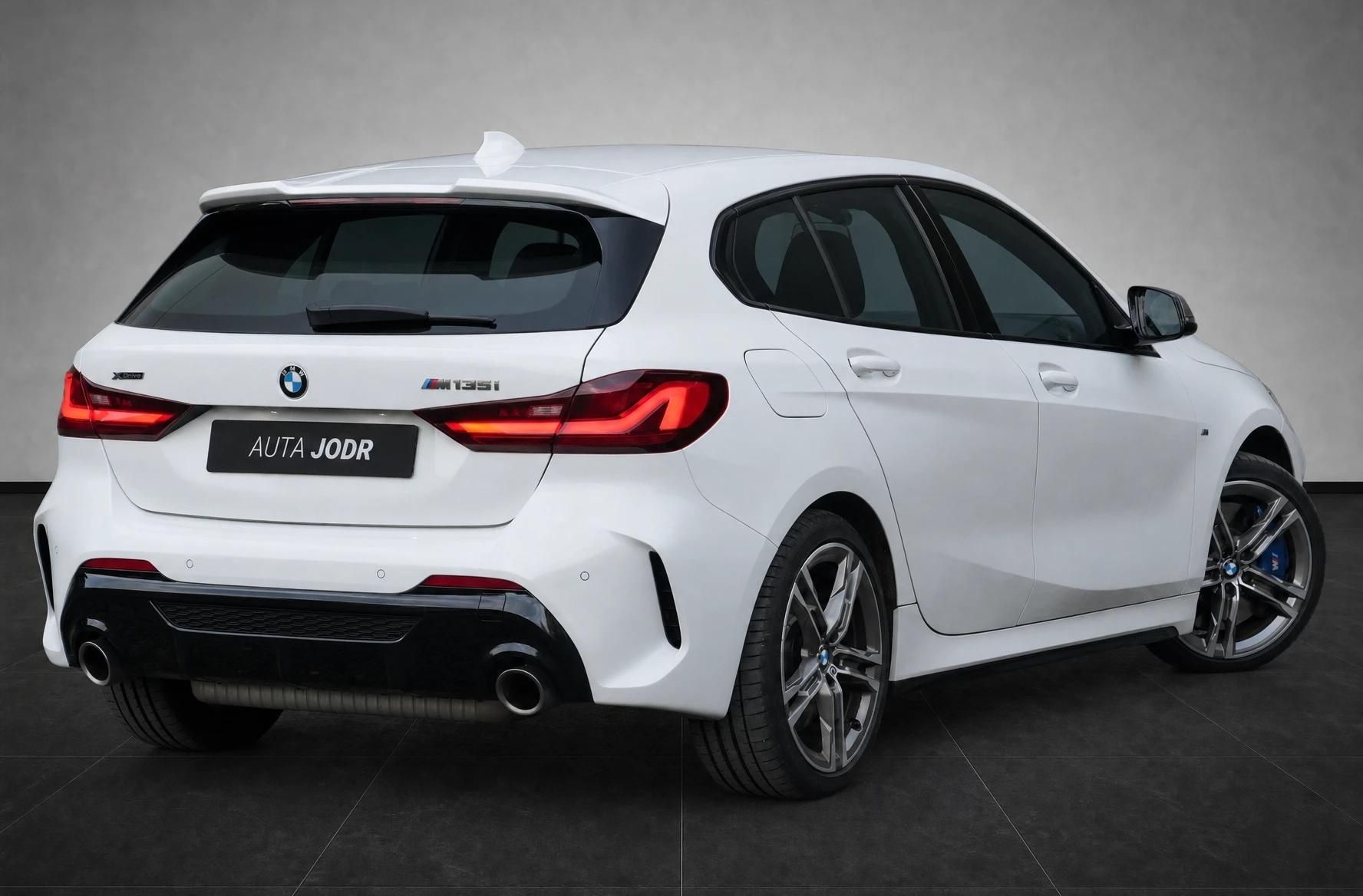 BMW Řada 1, M135i xDrive, Harman, Komfort - fotka 5