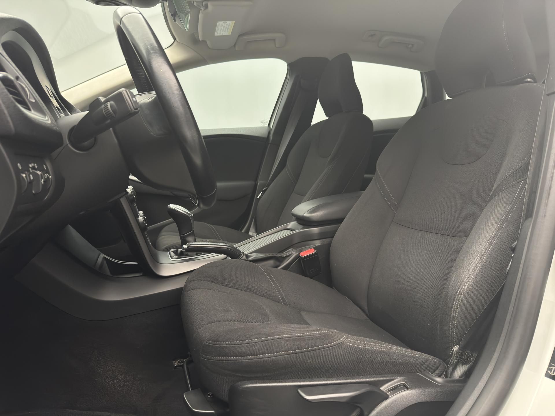 Volvo V40, D2 MOMENTUM CZ - fotka 4