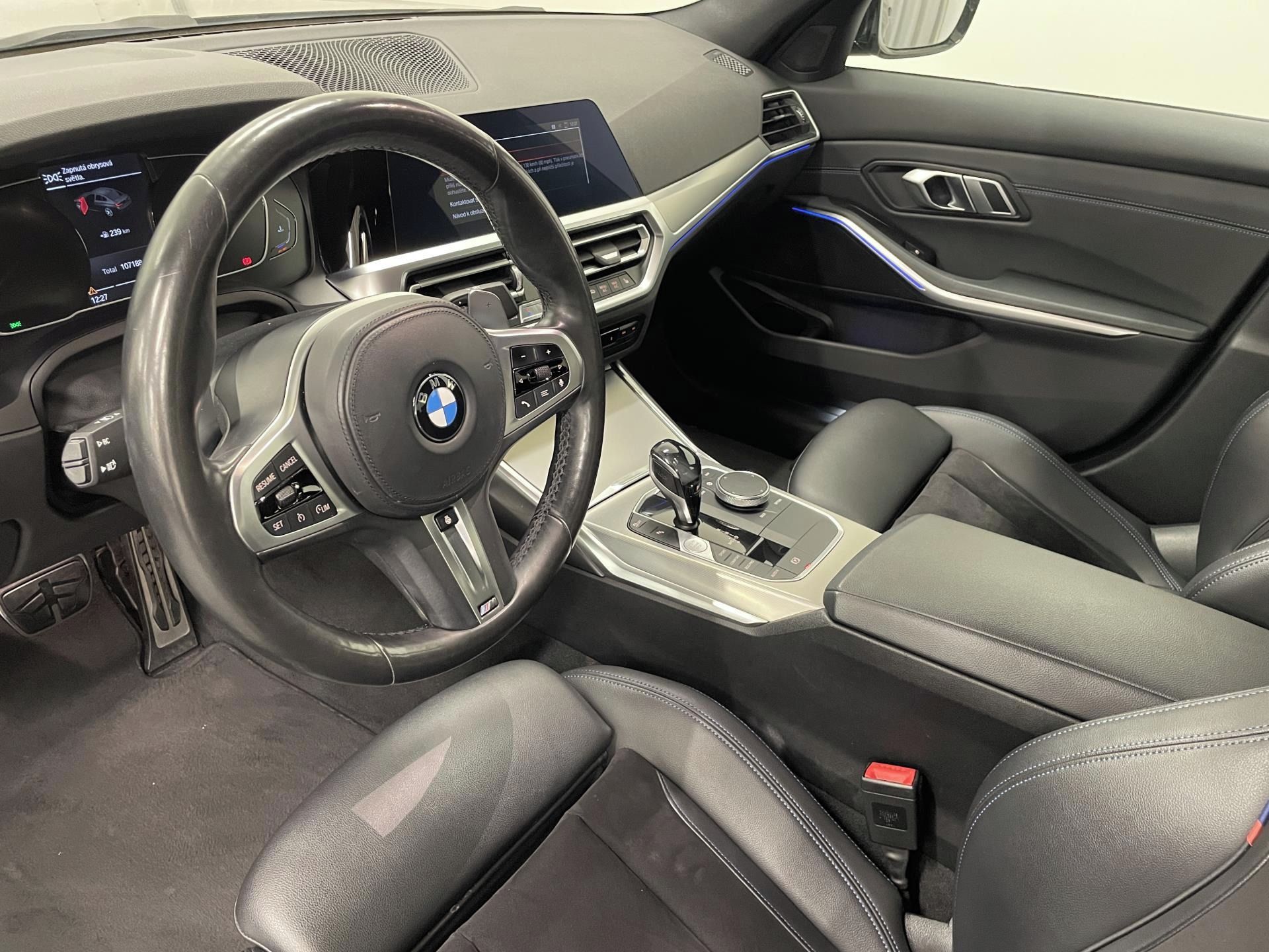 BMW Řada 3, BMW 320d xDrive, Mpaket - fotka 6