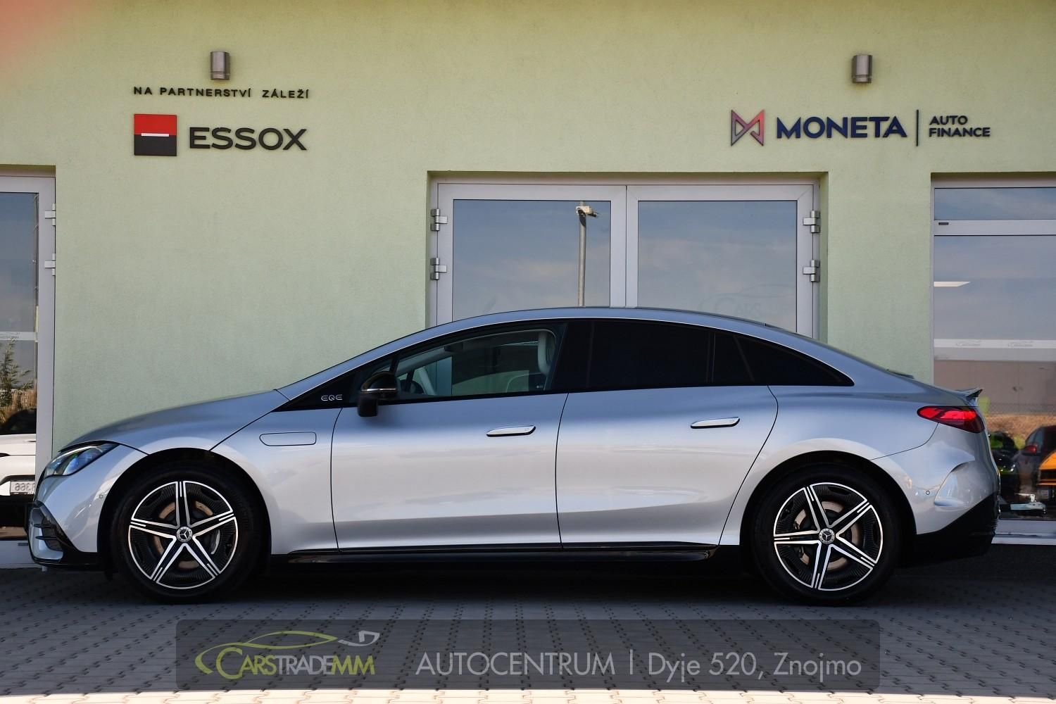 Mercedes-Benz EQE, 350 4MATIC - fotka 2