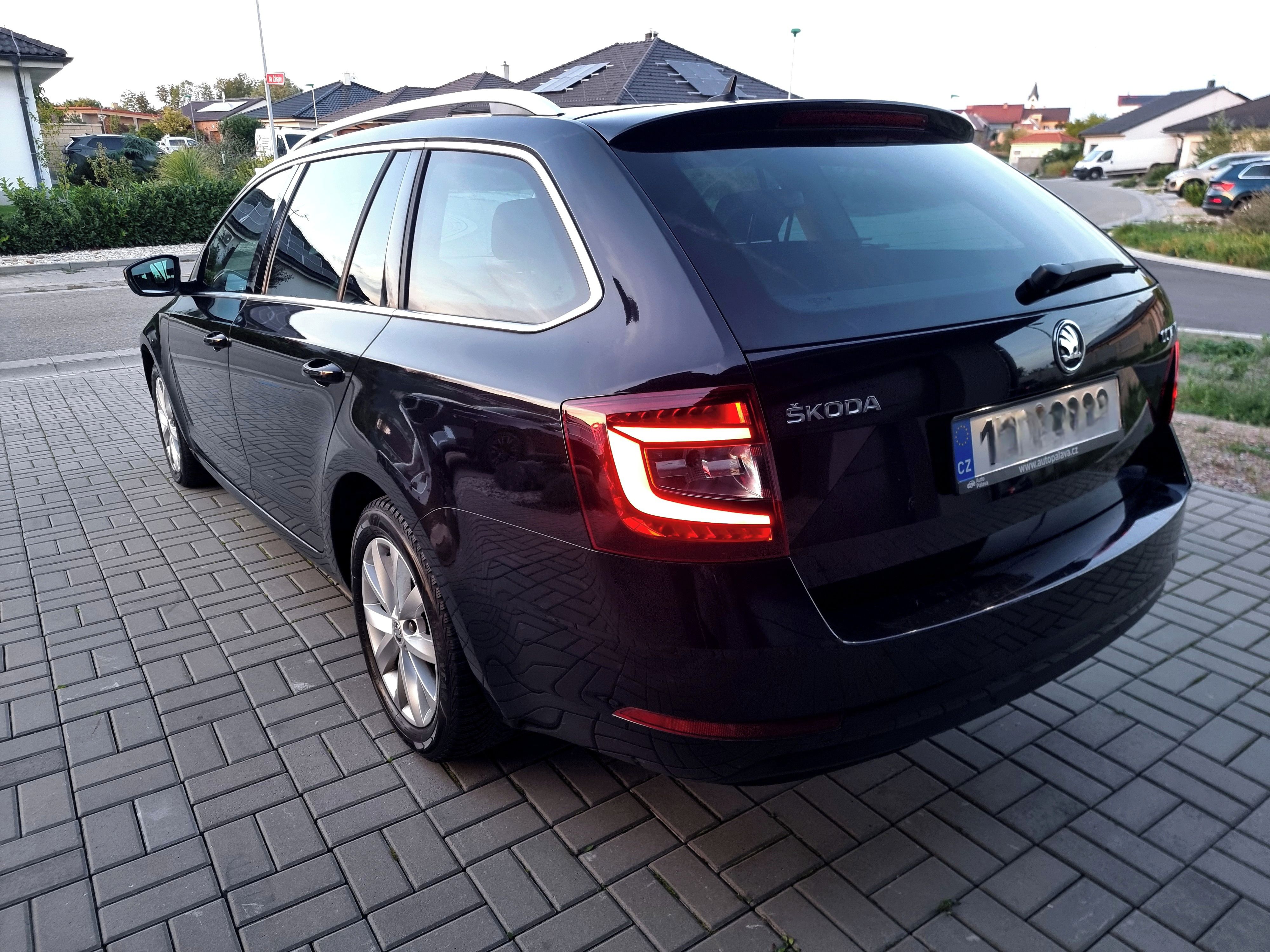 Škoda Octavia, 2018 | KŮŽE | 179tis NAJETO | - fotka 6