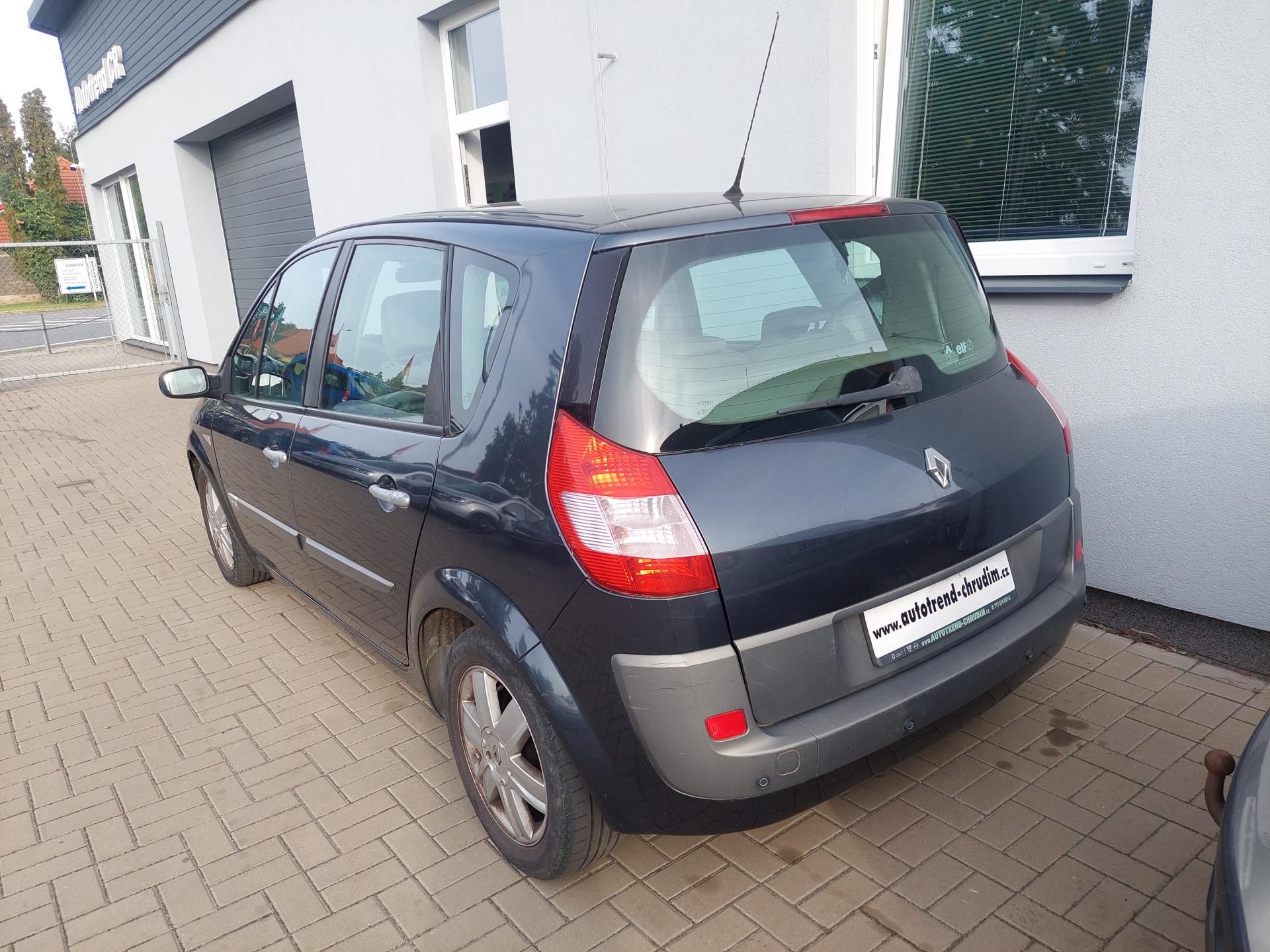 Renault Scénic, II. 1.6i-16v - fotka 3