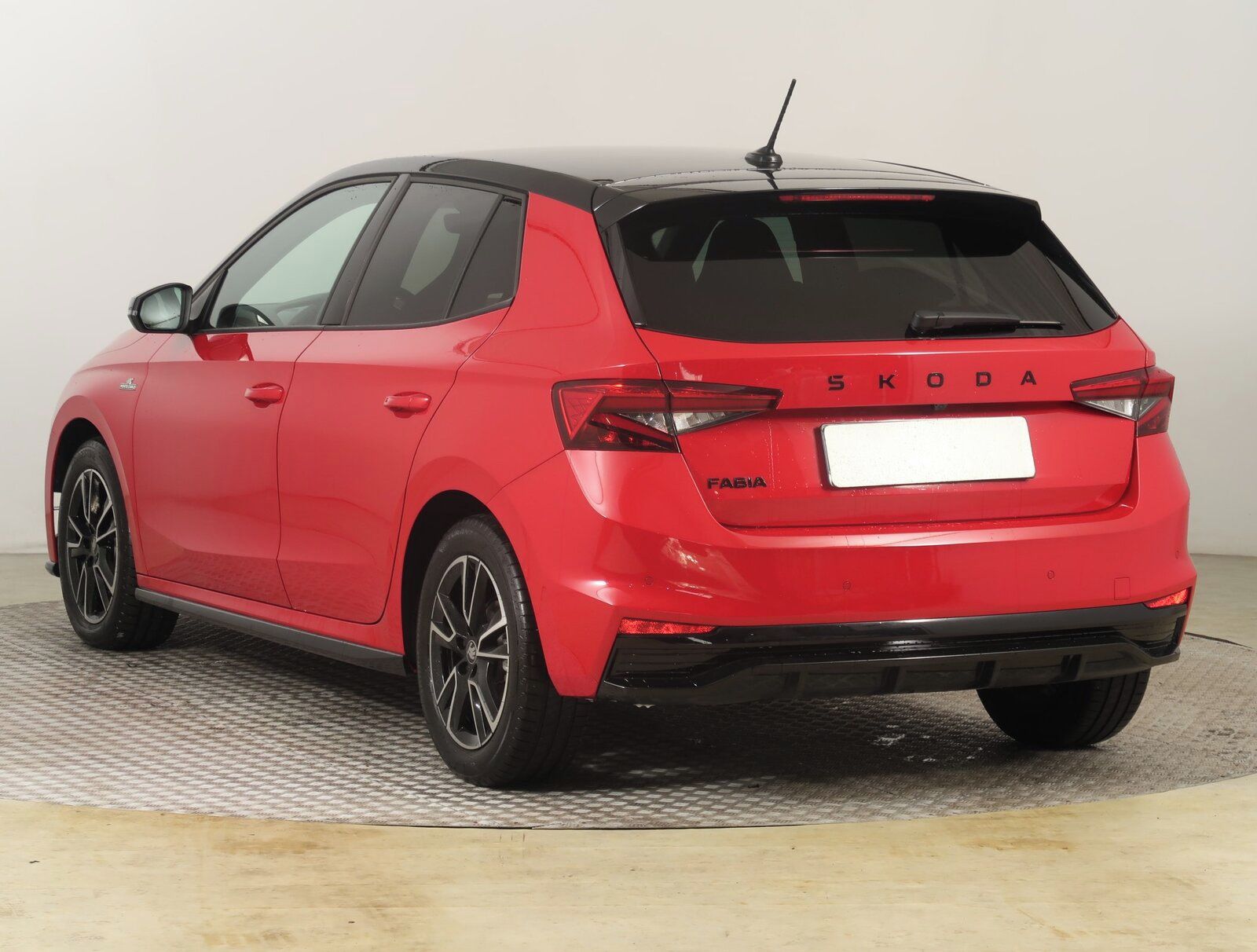 Škoda Fabia, 1.0 TSI, Monte Carlo - fotka 4