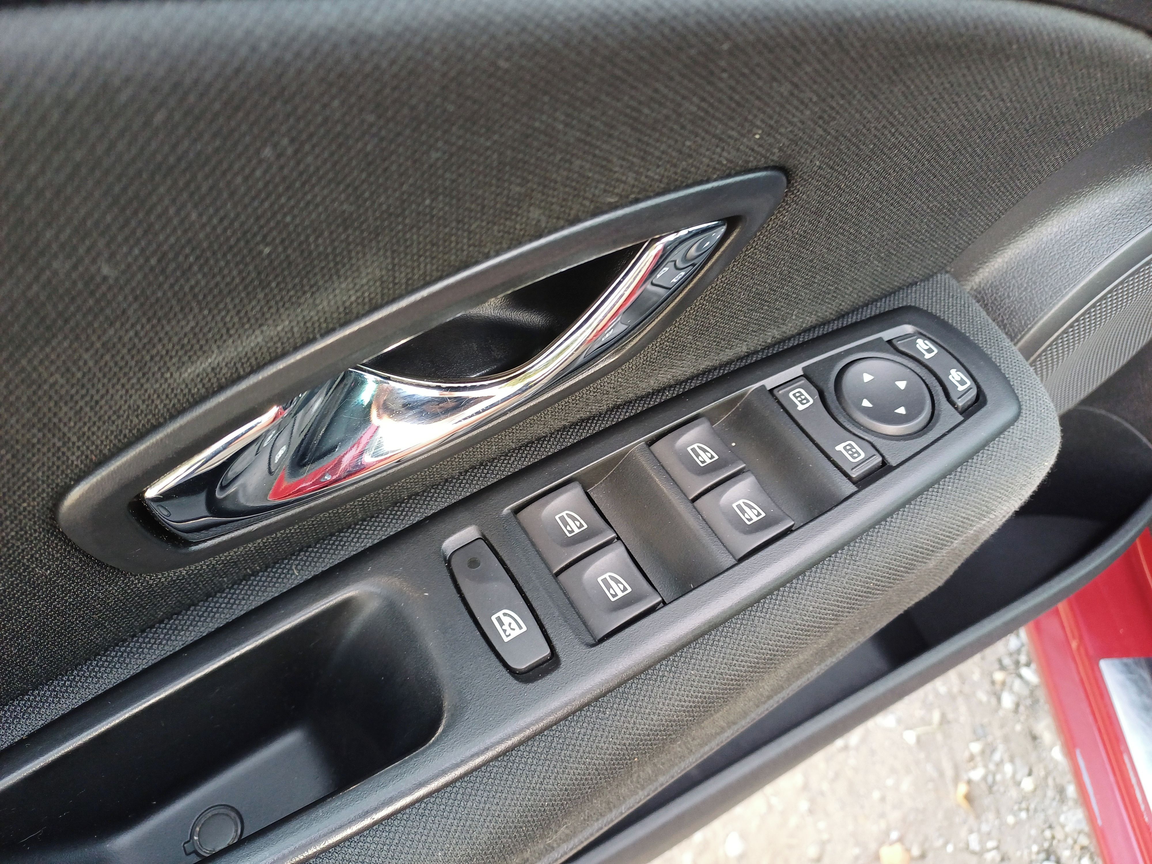 Renault Mégane, Grandtour  1,2 TCe Limited - fotka 4
