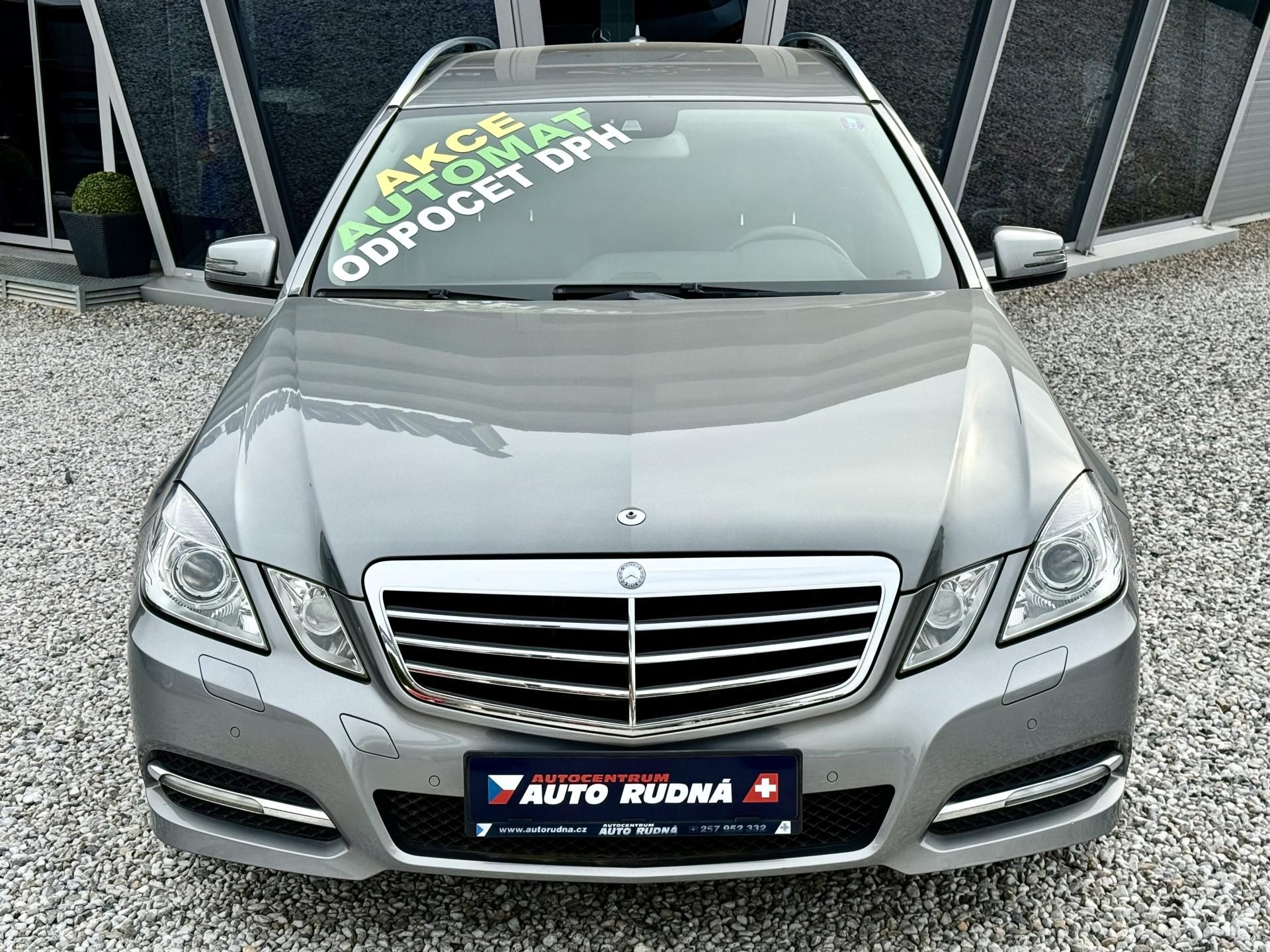 Mercedes-Benz Třídy E, E 250 CGI Avantgarde Automat - fotka 4
