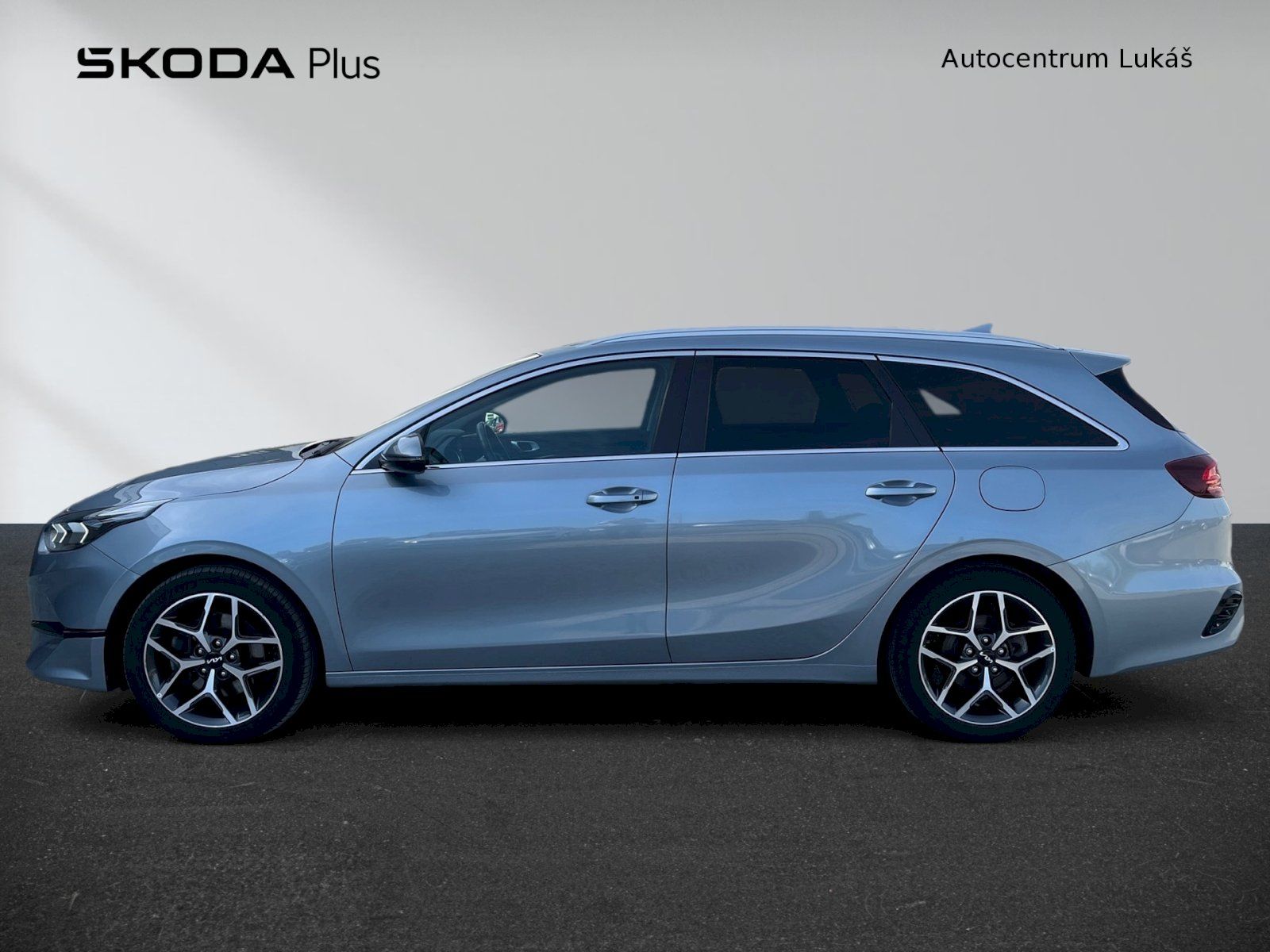 Kia Cee´d, SW TOP 1.5 T-GDI 103 kW DCT - fotka 3