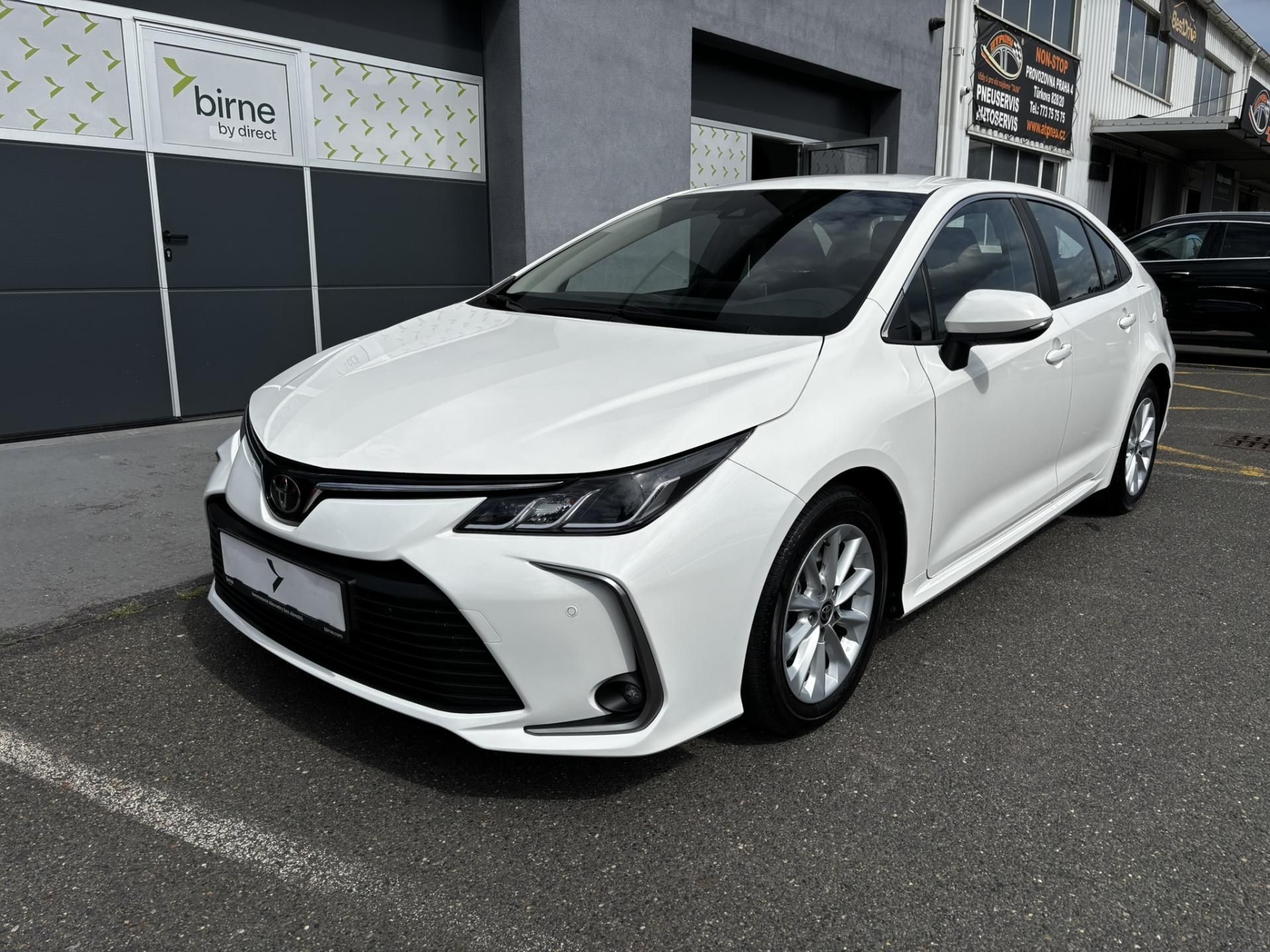 Toyota Corolla, Sedan Comfort 1.5 (92 kW) AUT - fotka 3