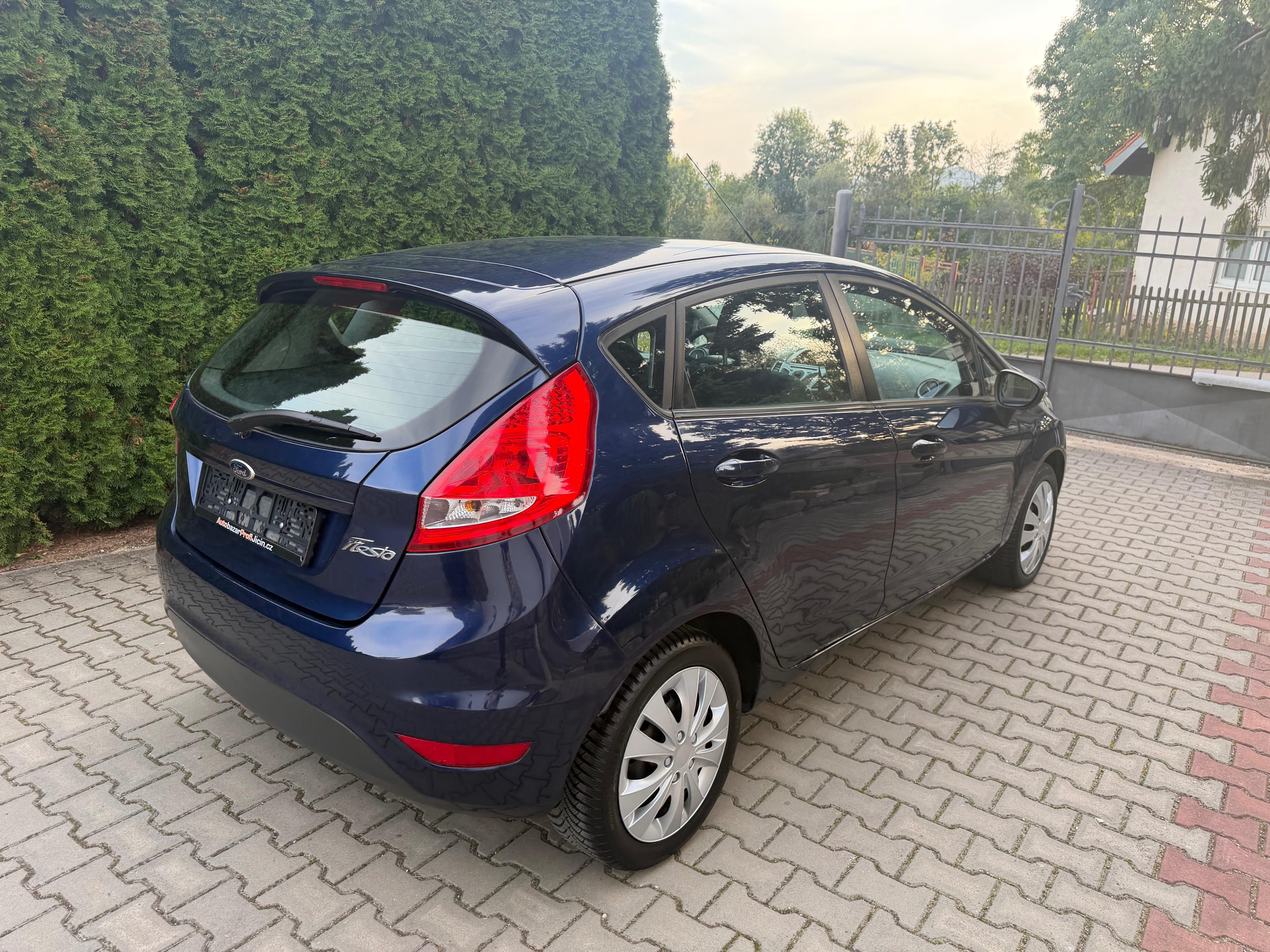 Ford Fiesta, 1,2i/ 60kw  klima serviska - fotka 4