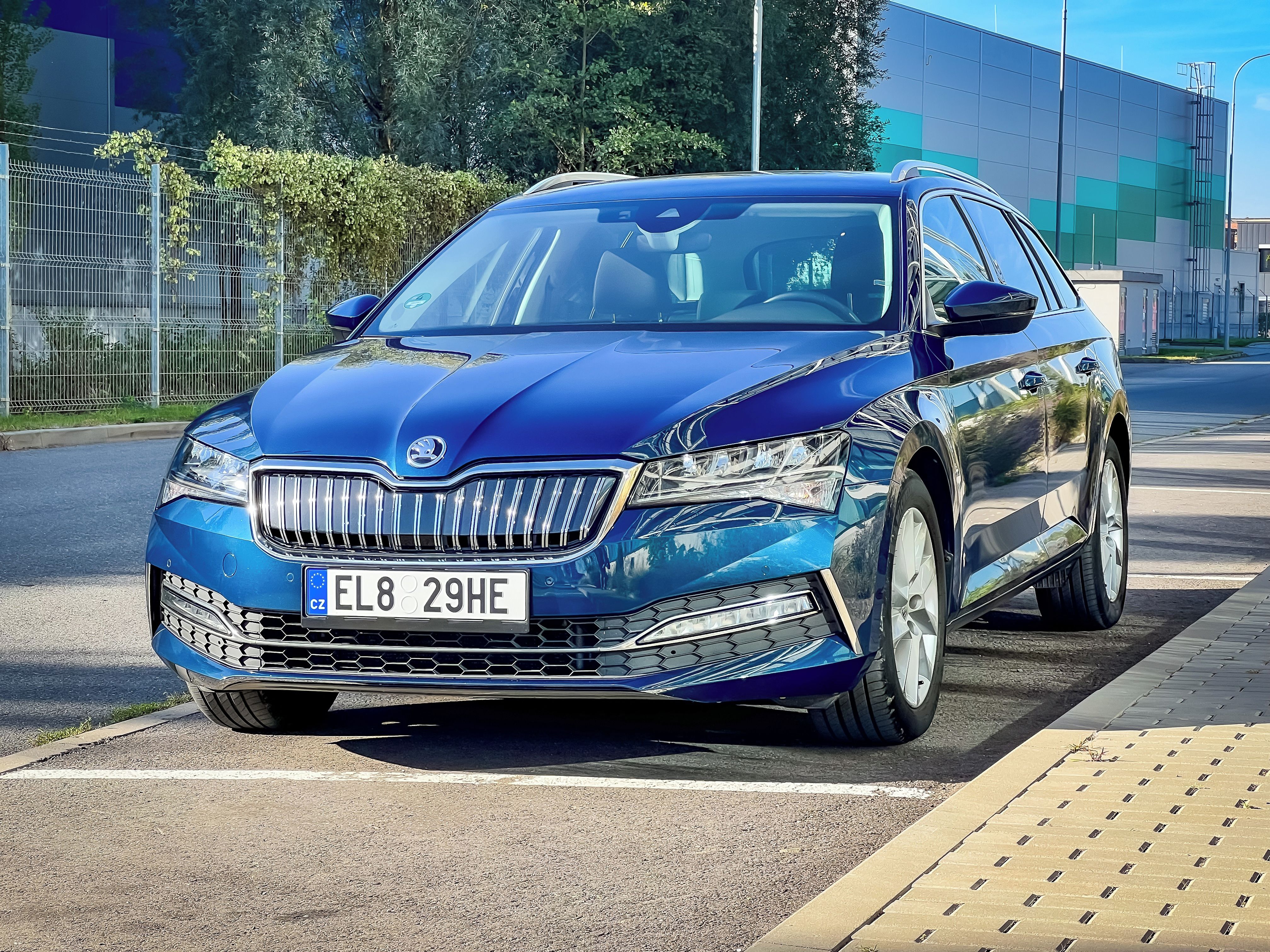 Škoda Superb, Combi iV 1.4 TSI 160 kW, DCC - fotka 4