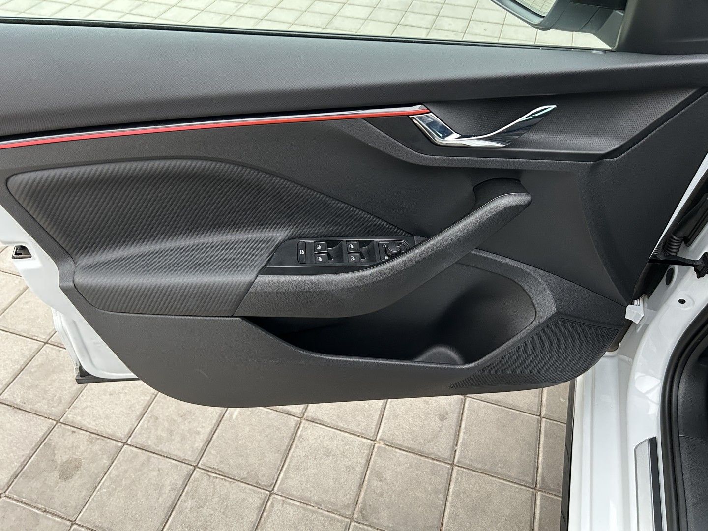 Škoda Kamiq, 1.0TSI 85kW Monte Carlo - fotka 6