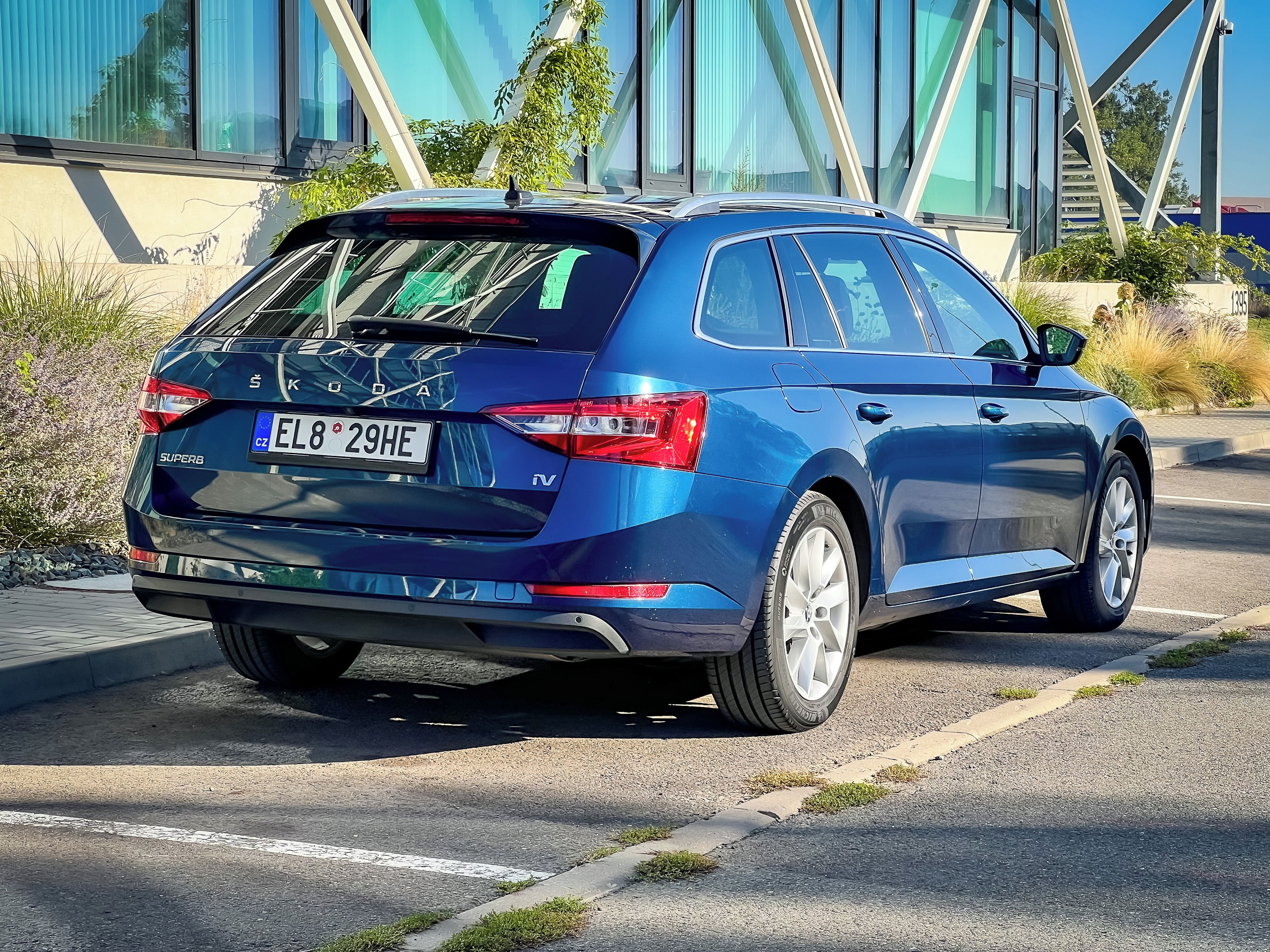 Škoda Superb, Combi iV 1.4 TSI 160 kW, DCC - fotka 3