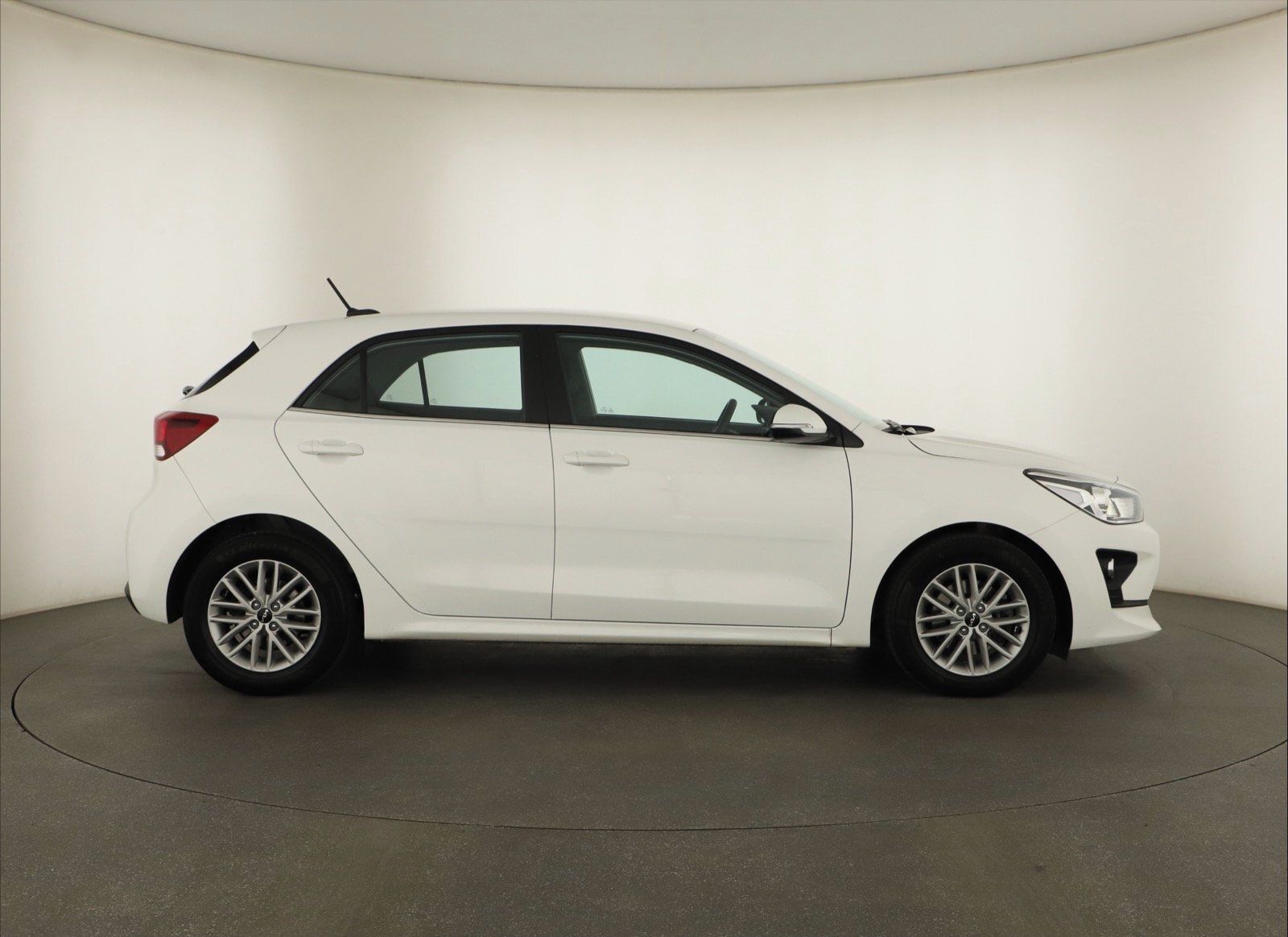 Kia Rio, 1.0 T-GDI, ČR,1.maj - fotka 6