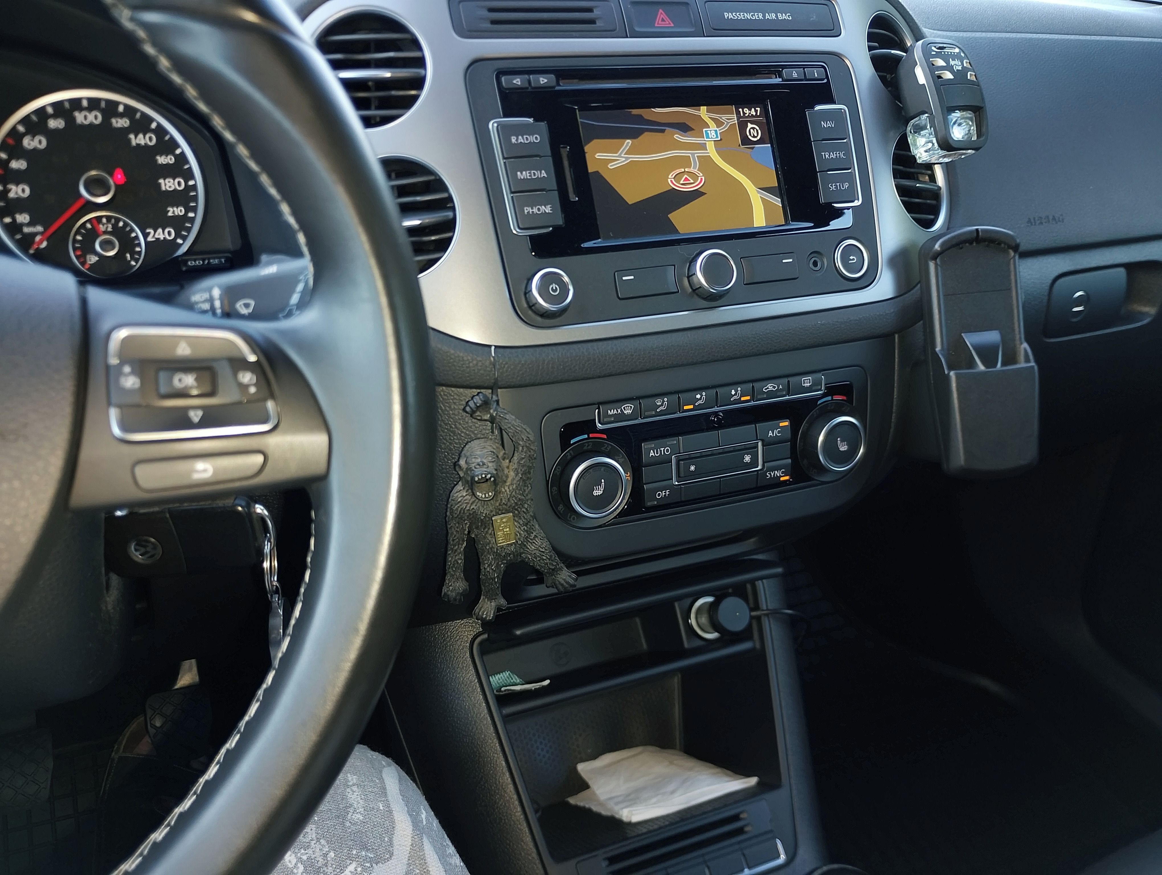 Volkswagen Tiguan, LOUNGE 2,0TDI 103kW TOP STAV - fotka 6
